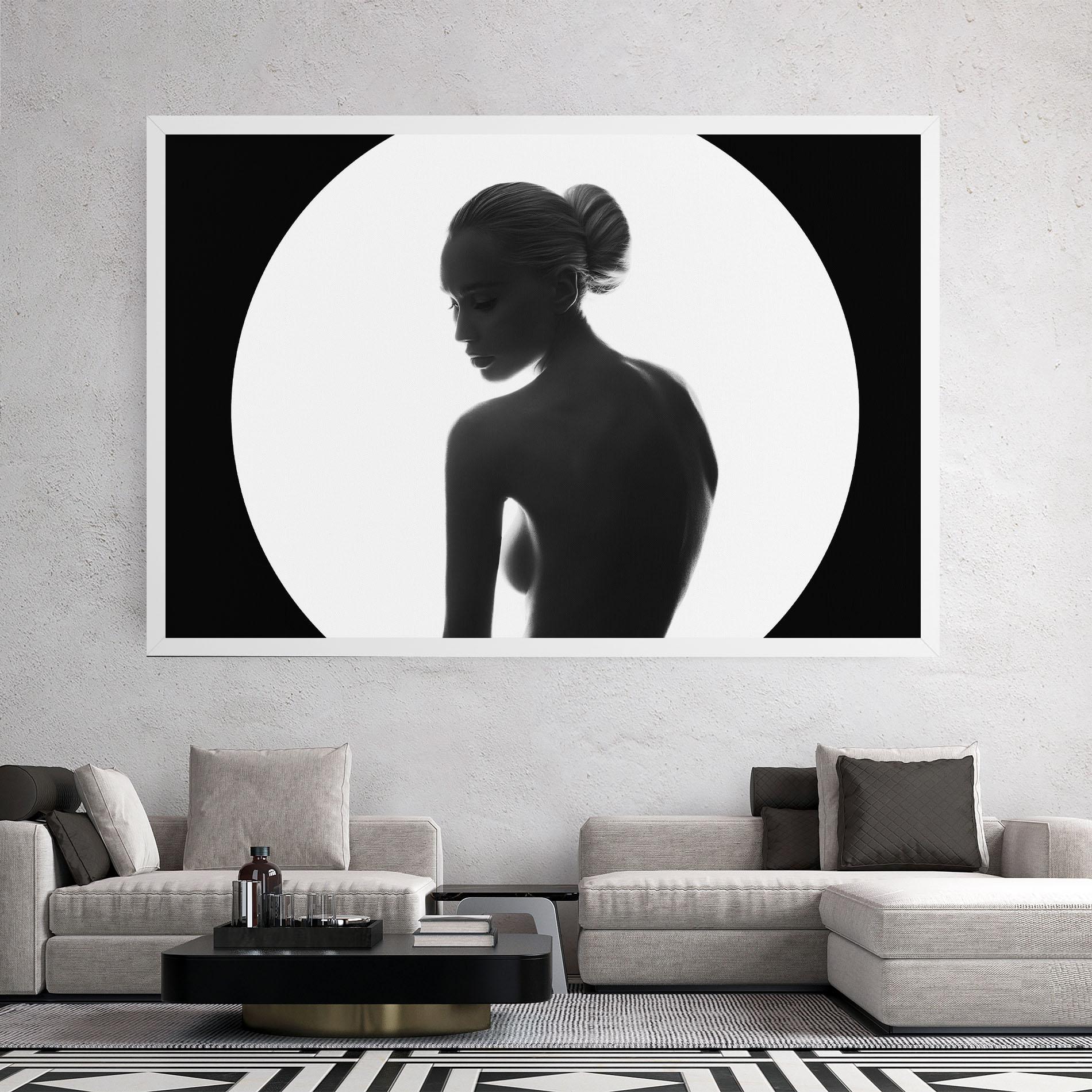 Tablou Canvas Woman Body Circle mockup 2
