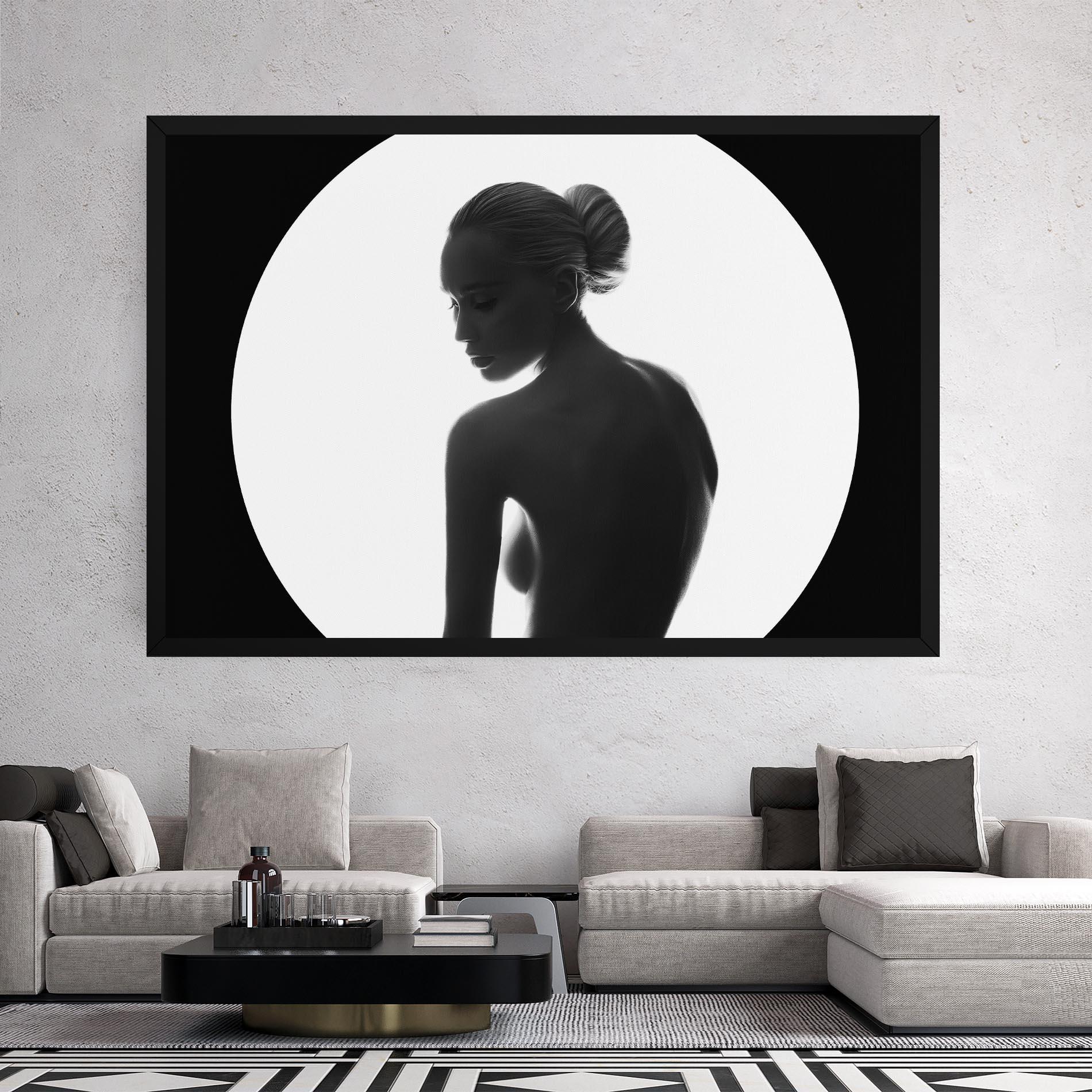 Tablou Canvas Woman Body Circle mockup 2