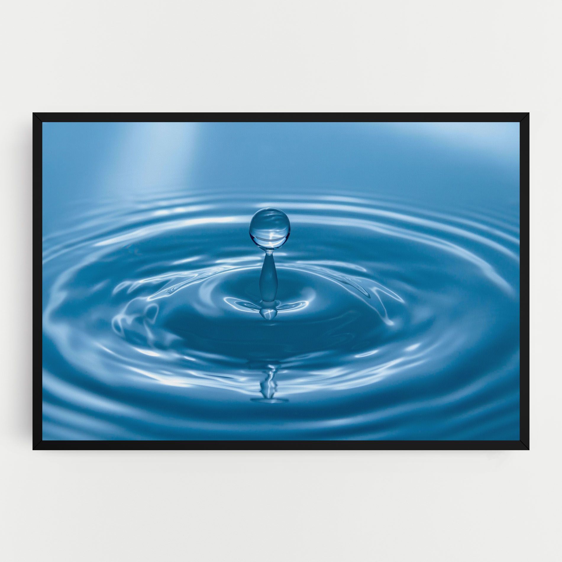 Drop Close Up mockup 0