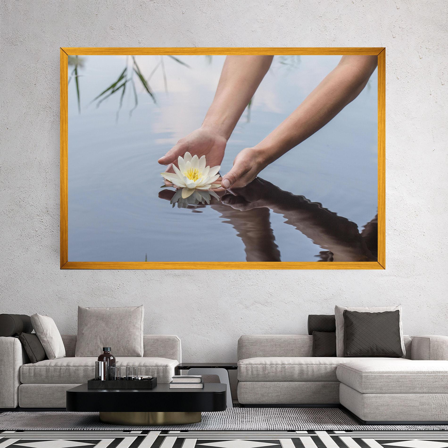 Tablou Canvas Holding Lake Flower mockup 2