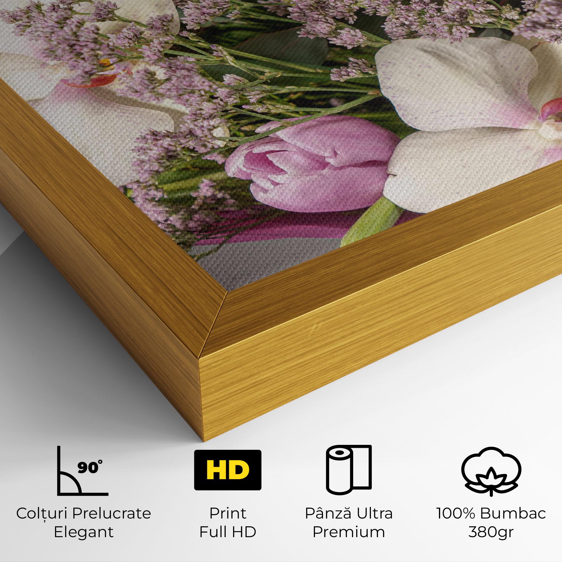 Tablou Canvas Cute Purple Bouquet mockup 4