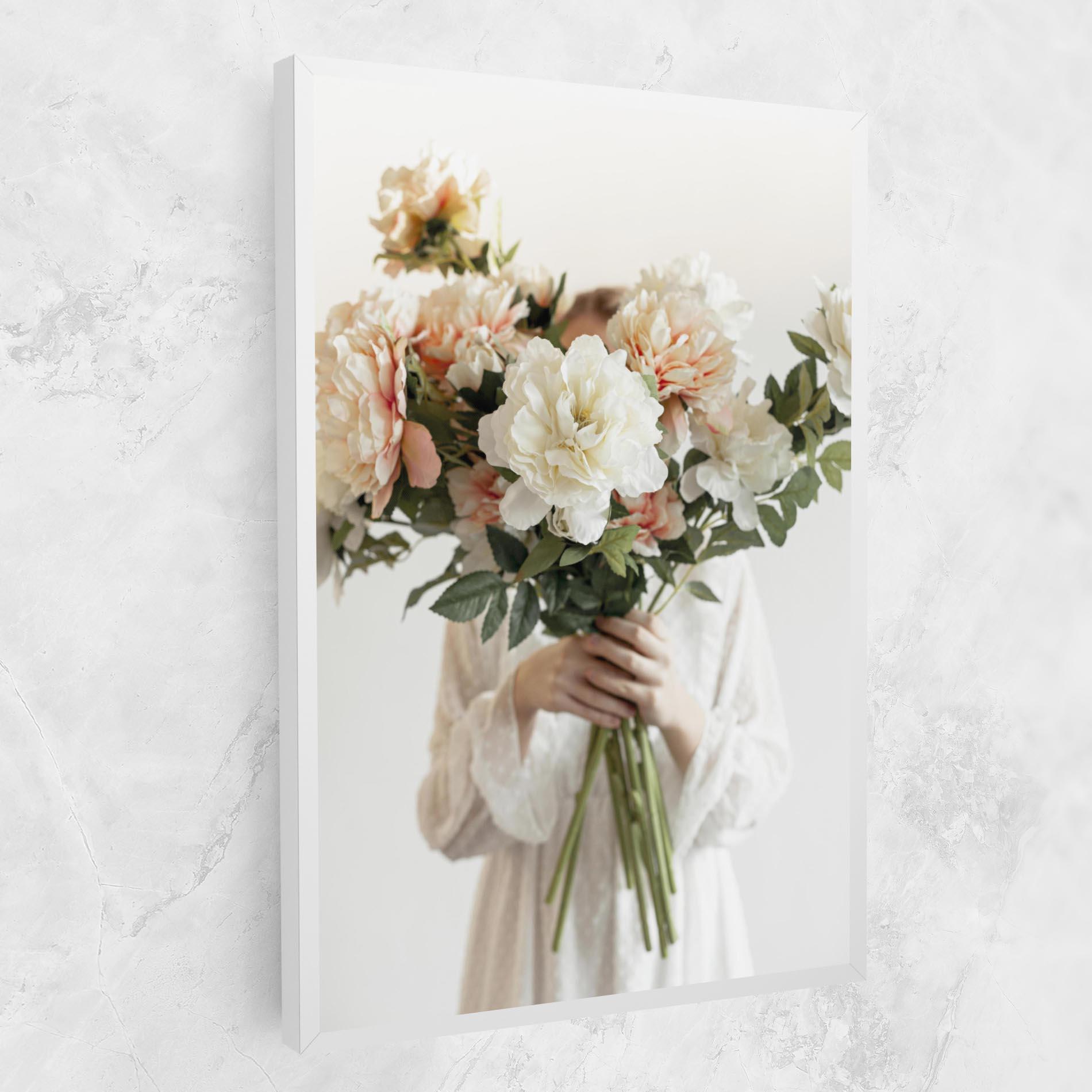 Tablou Canvas Bouquet Holding mockup 1