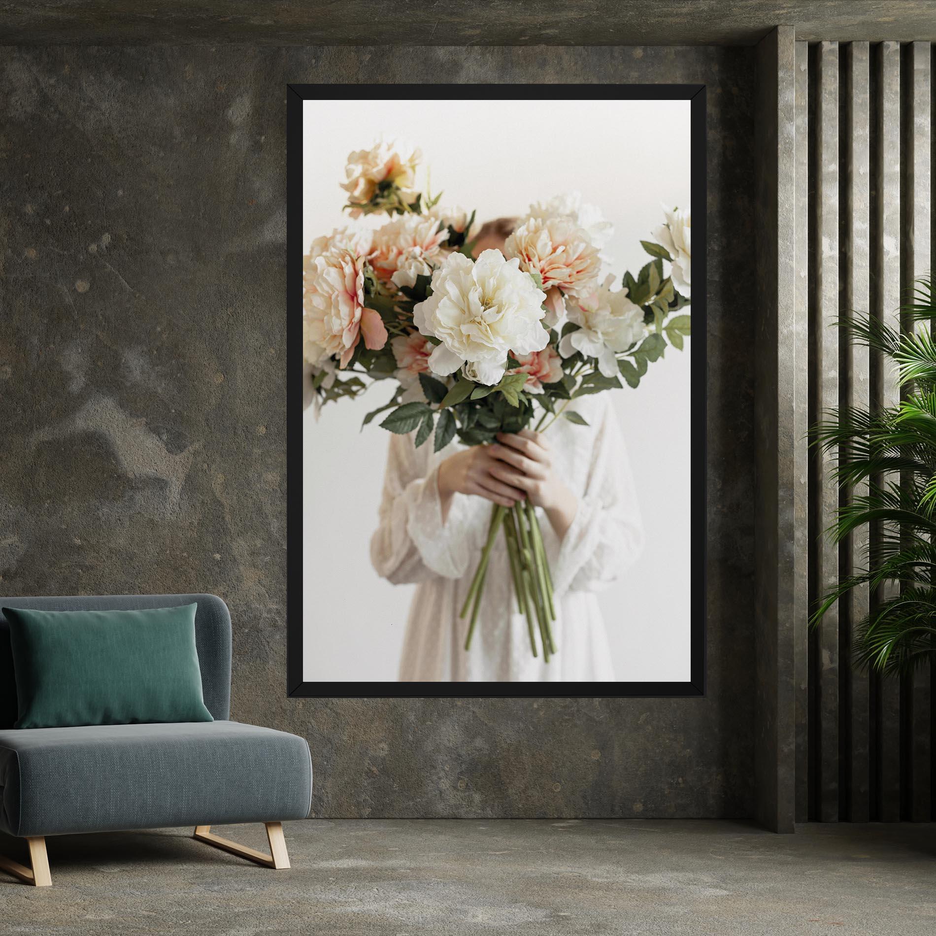 Tablou Canvas Bouquet Holding mockup 7