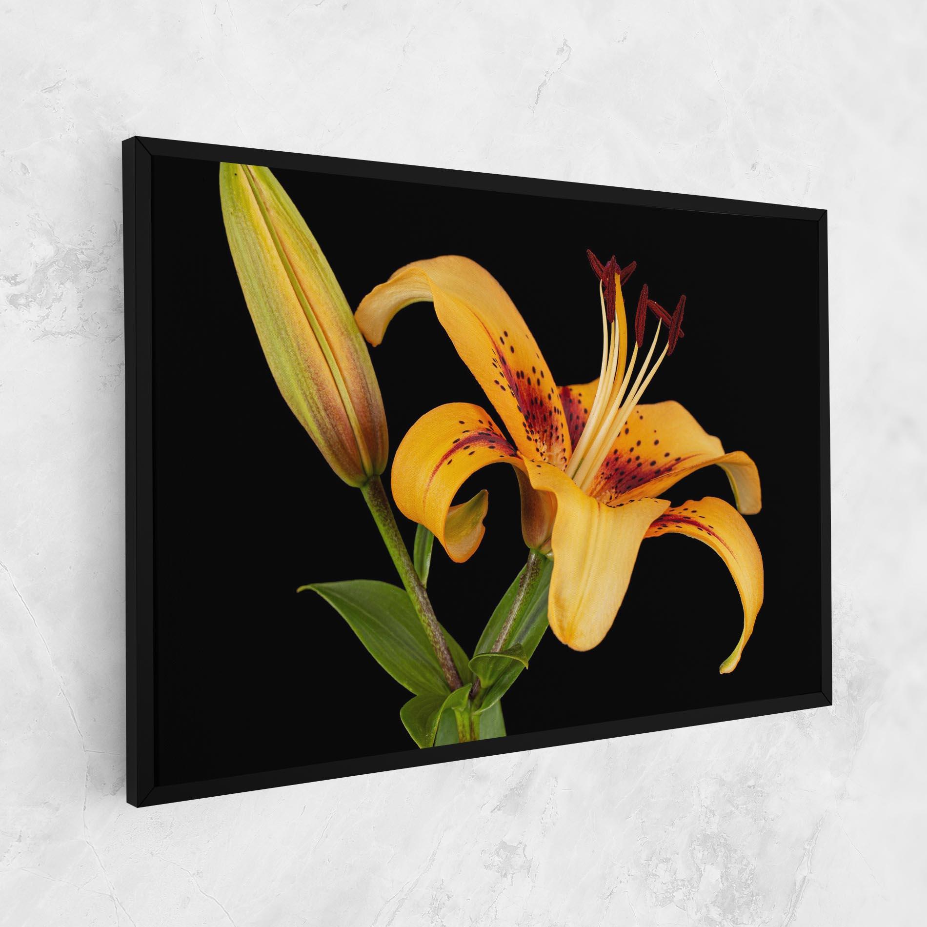 Tablou Canvas Beautiful Yellow Lily mockup 1