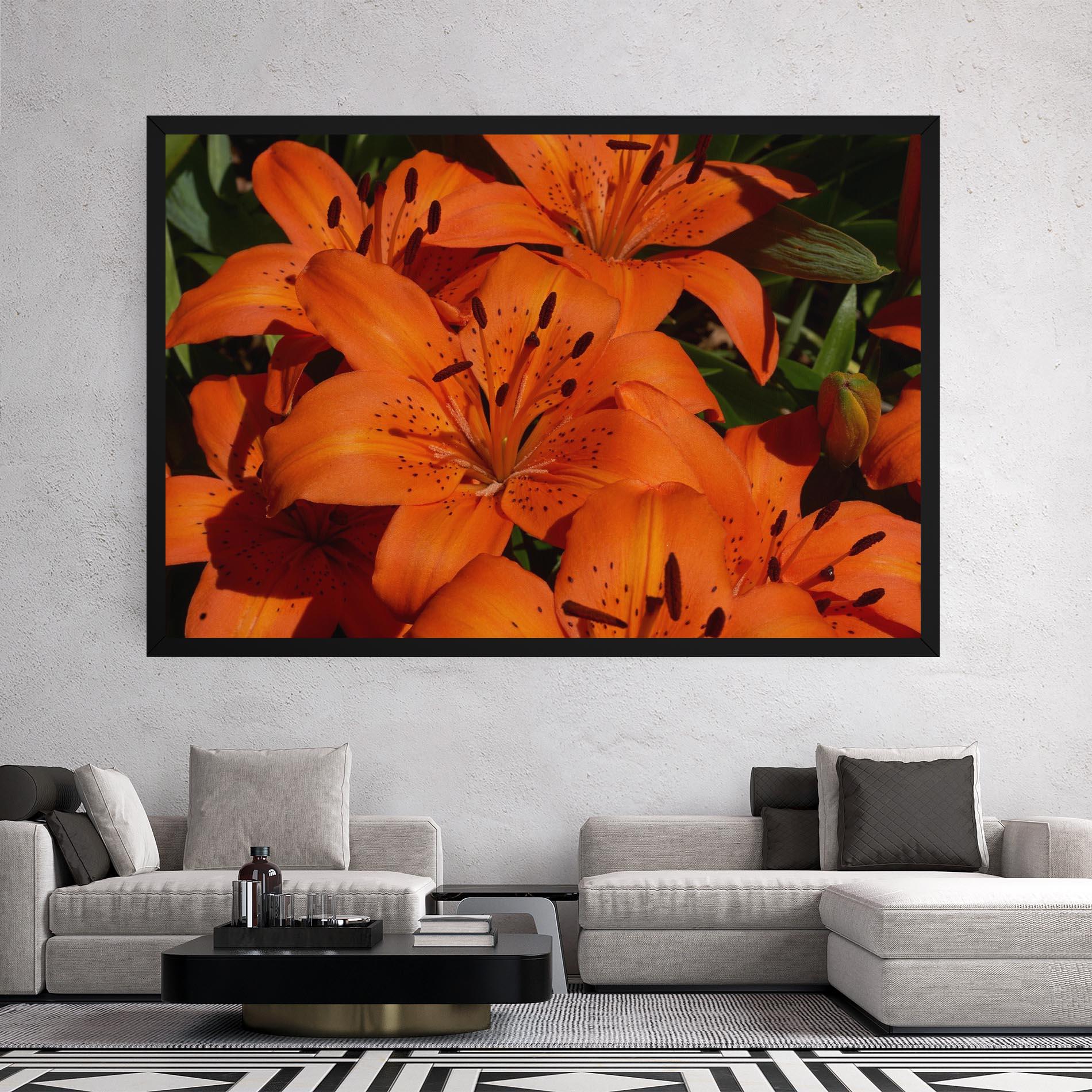 Tablou Canvas Orange Lily In The Sun mockup 2