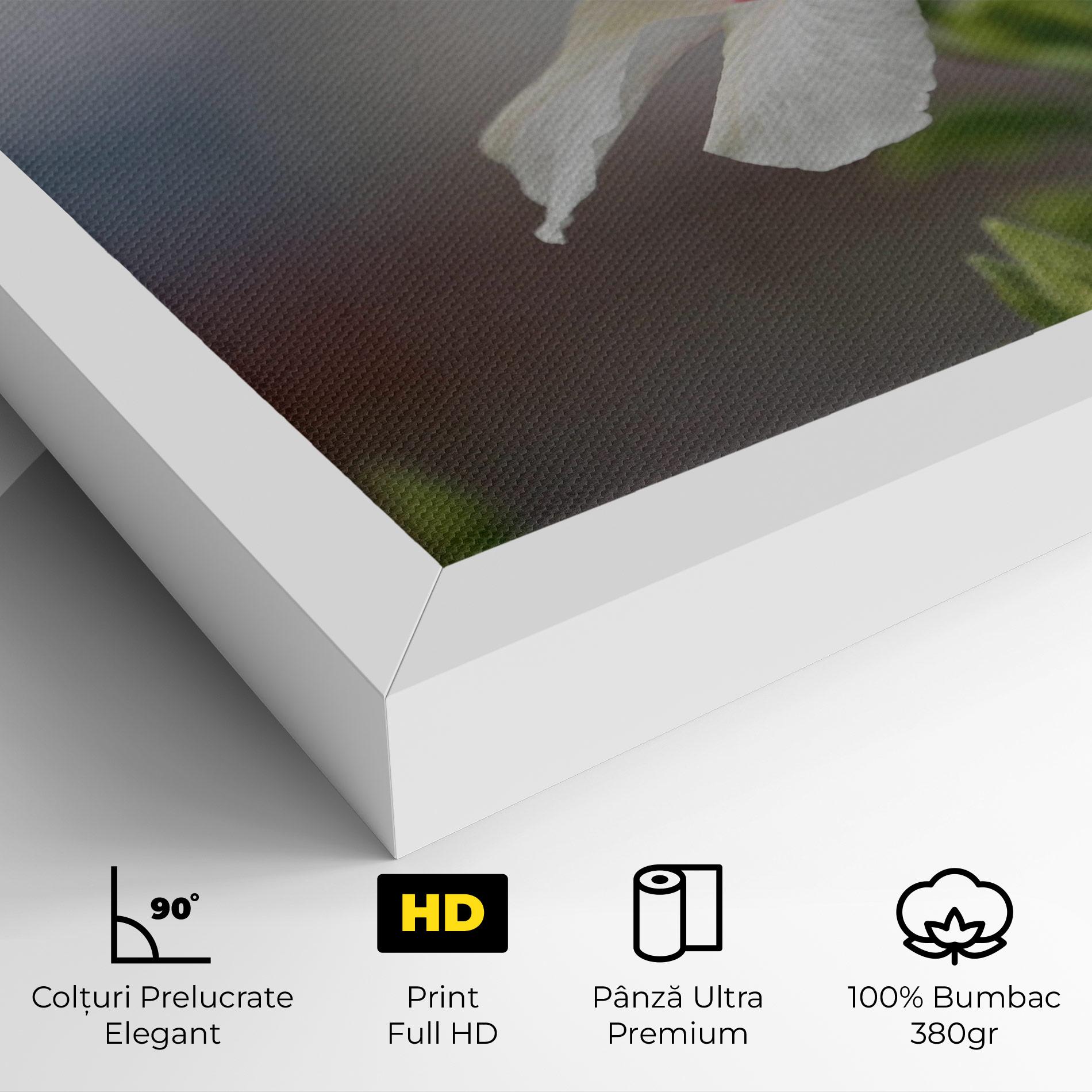 Tablou Canvas Exotic White Flower mockup 4