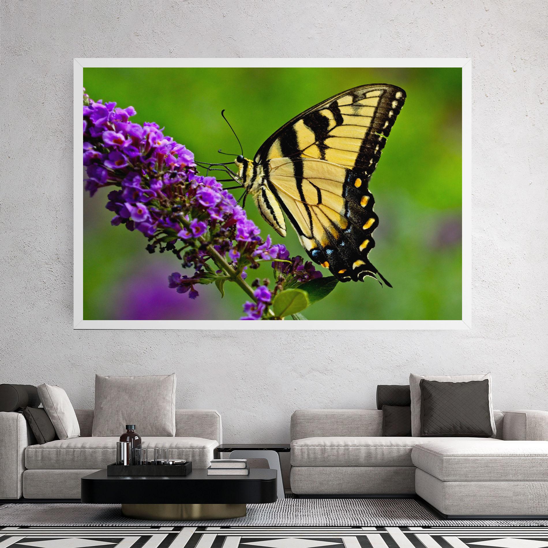 Tablou Canvas Cream Wild Butterfly mockup 2