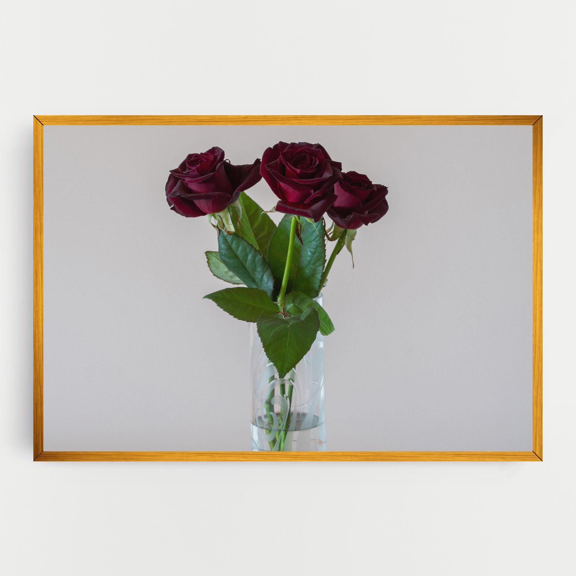Tablou Canvas Red Roses Vase mockup 0