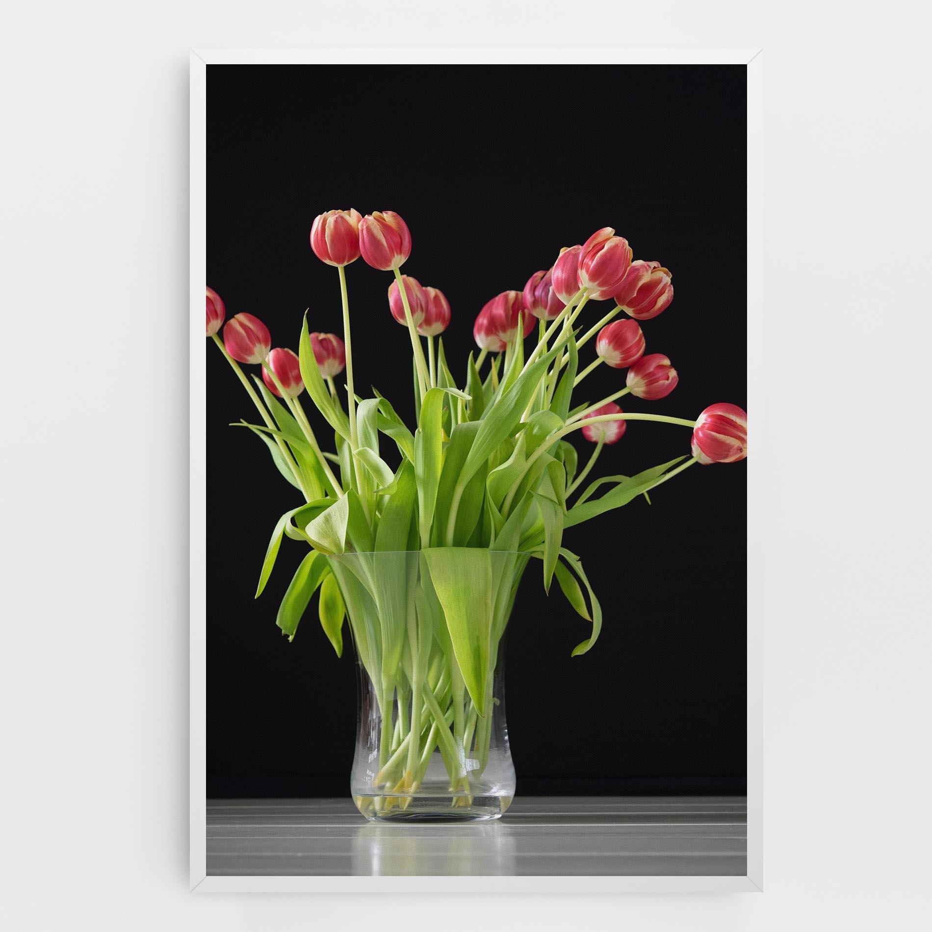Tablou Canvas Tiny Tulips Vase mockup 0