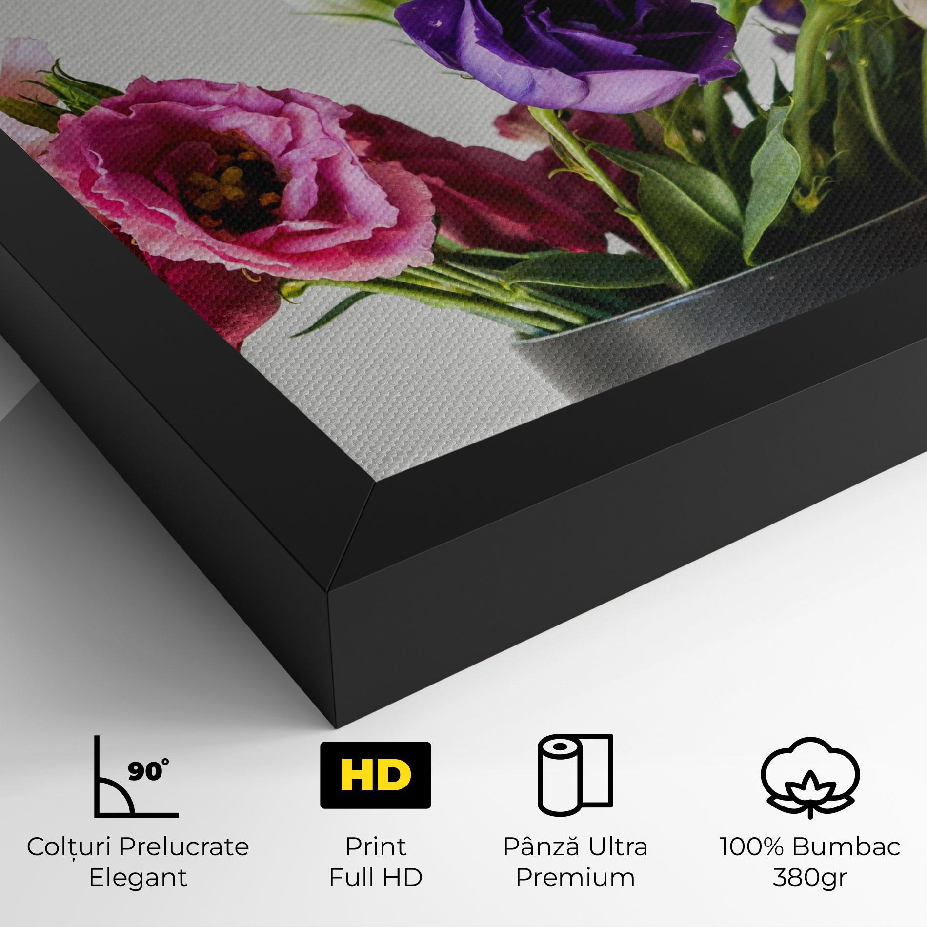 Tablou Canvas Flowers In Vase mockup 4