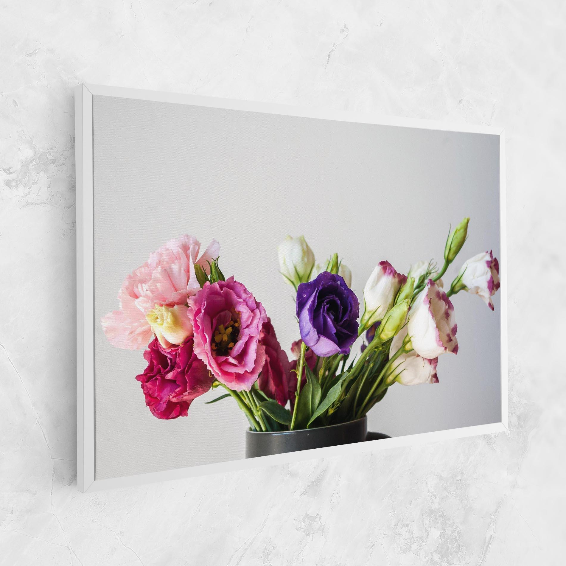 Tablou Canvas Flowers In Vase mockup 1