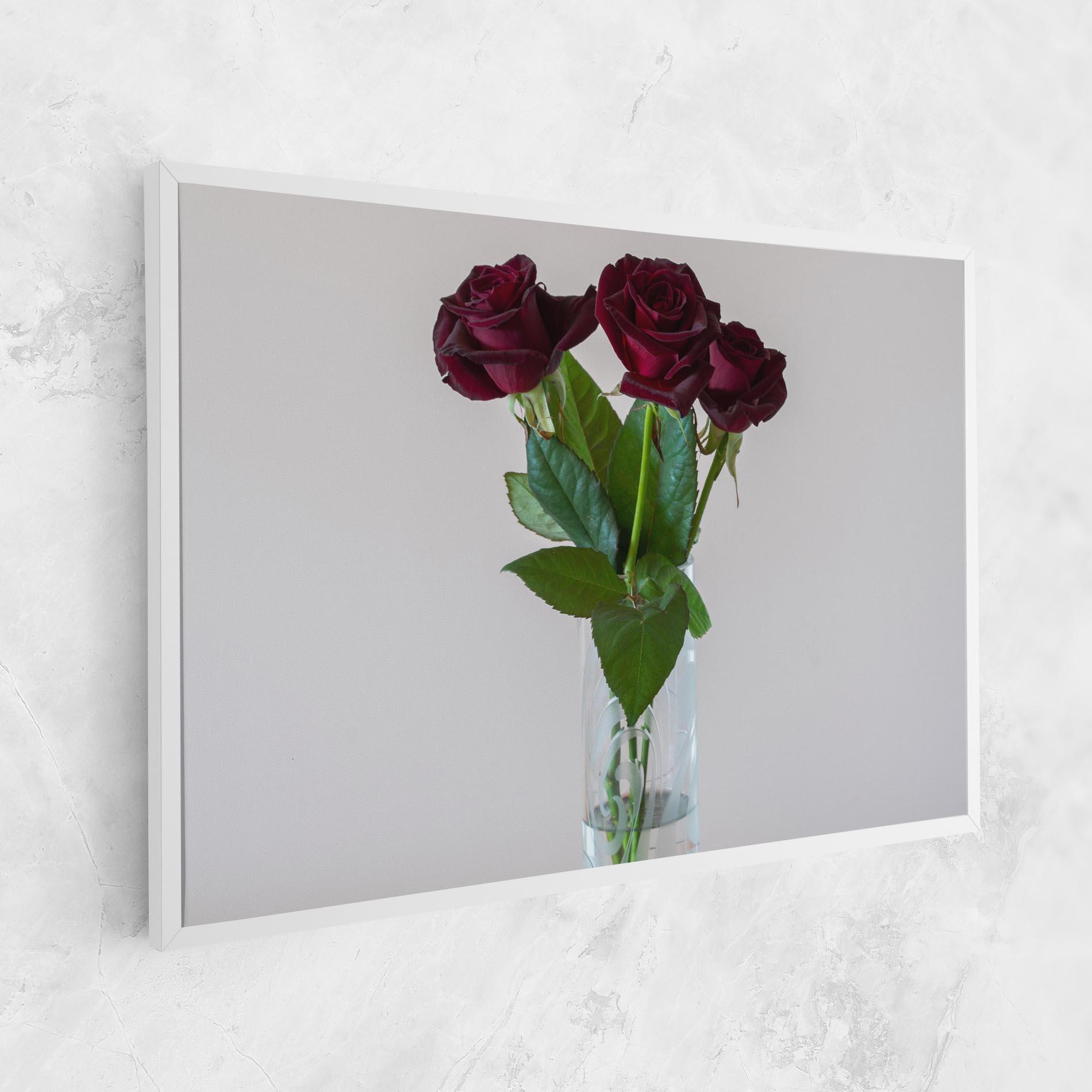 Tablou Canvas Red Roses Vase mockup 1