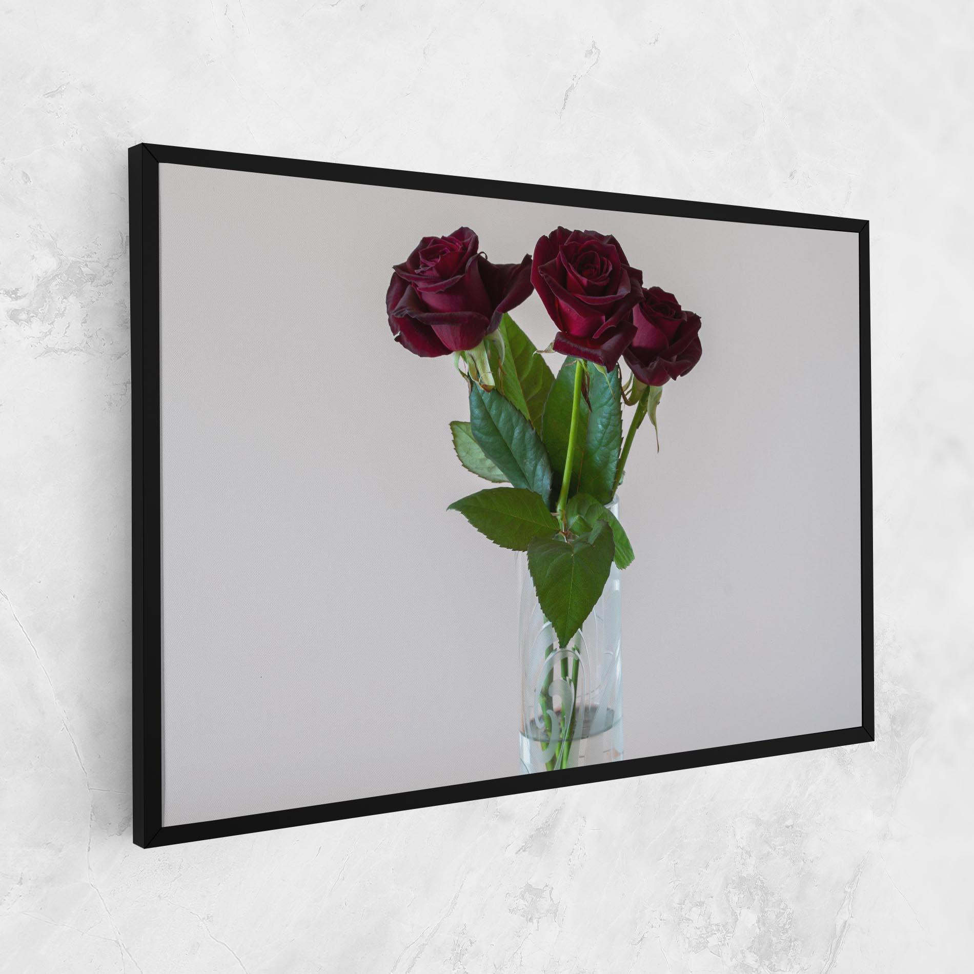 Tablou Canvas Red Roses Vase mockup 1