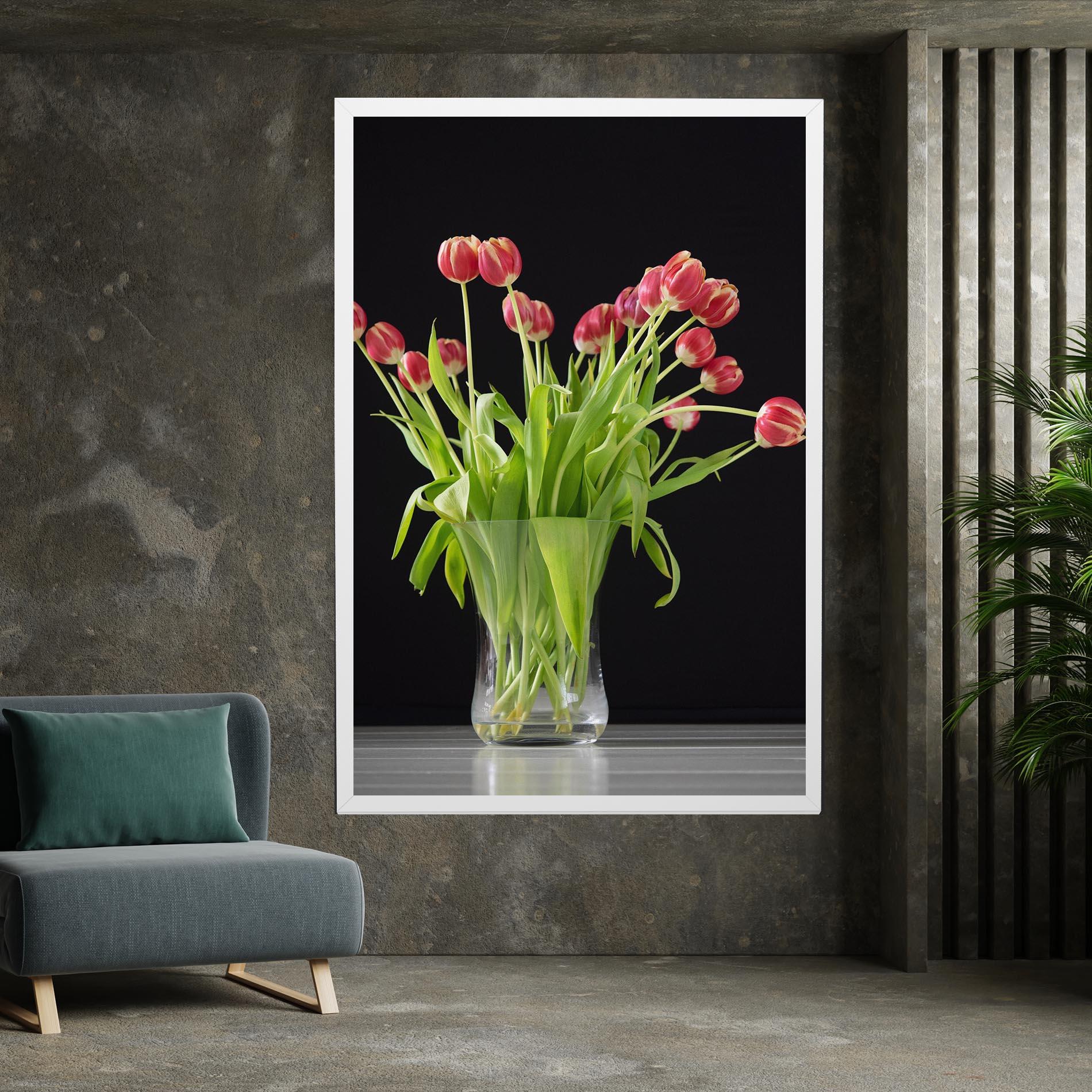 Tablou Canvas Tiny Tulips Vase mockup 7
