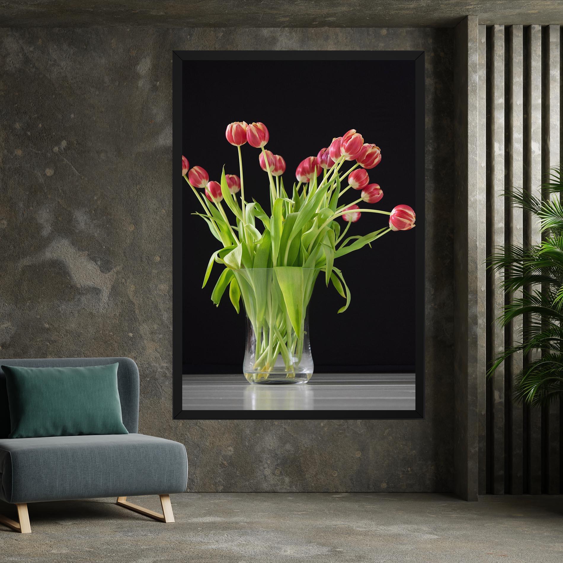 Tablou Canvas Tiny Tulips Vase mockup 7
