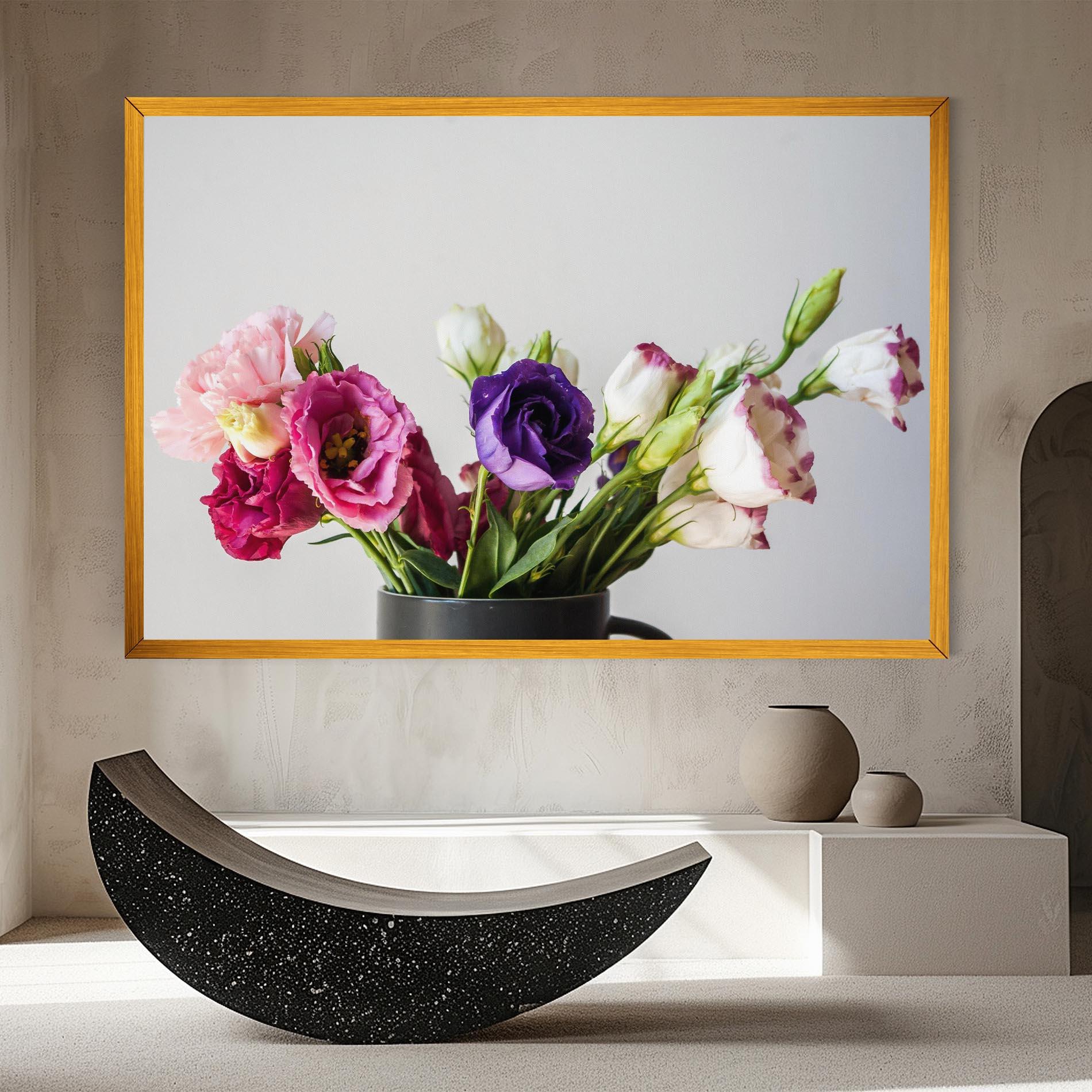 Tablou Canvas Flowers In Vase mockup 8