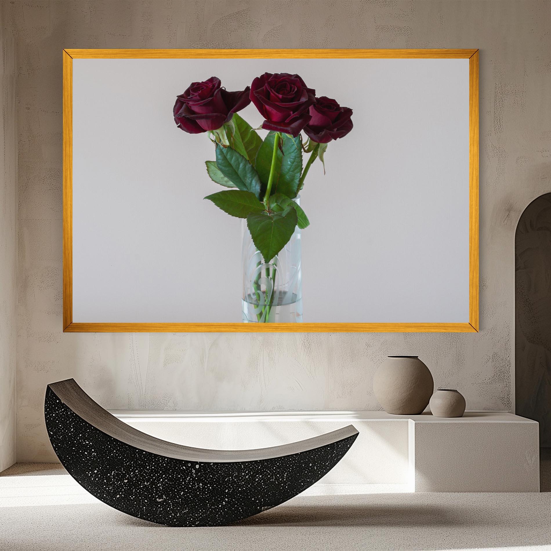 Tablou Canvas Red Roses Vase mockup 8
