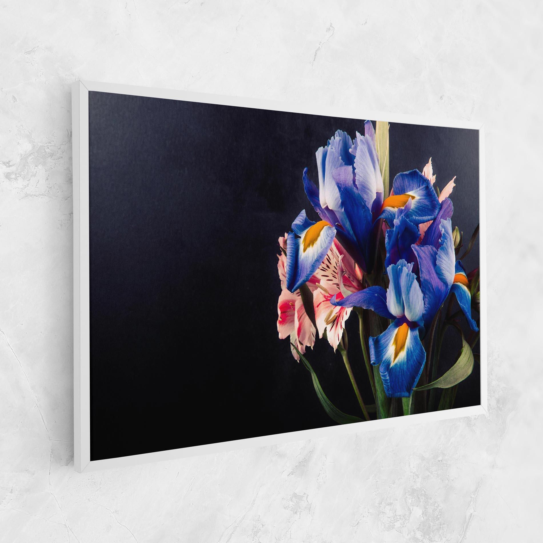 Tablou Canvas Iris Bouquet mockup 1