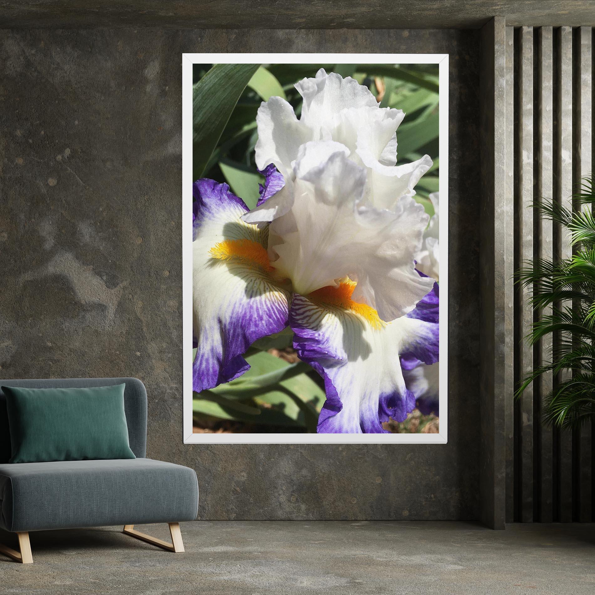 Tablou Canvas Garden White Purple Irirs mockup 7