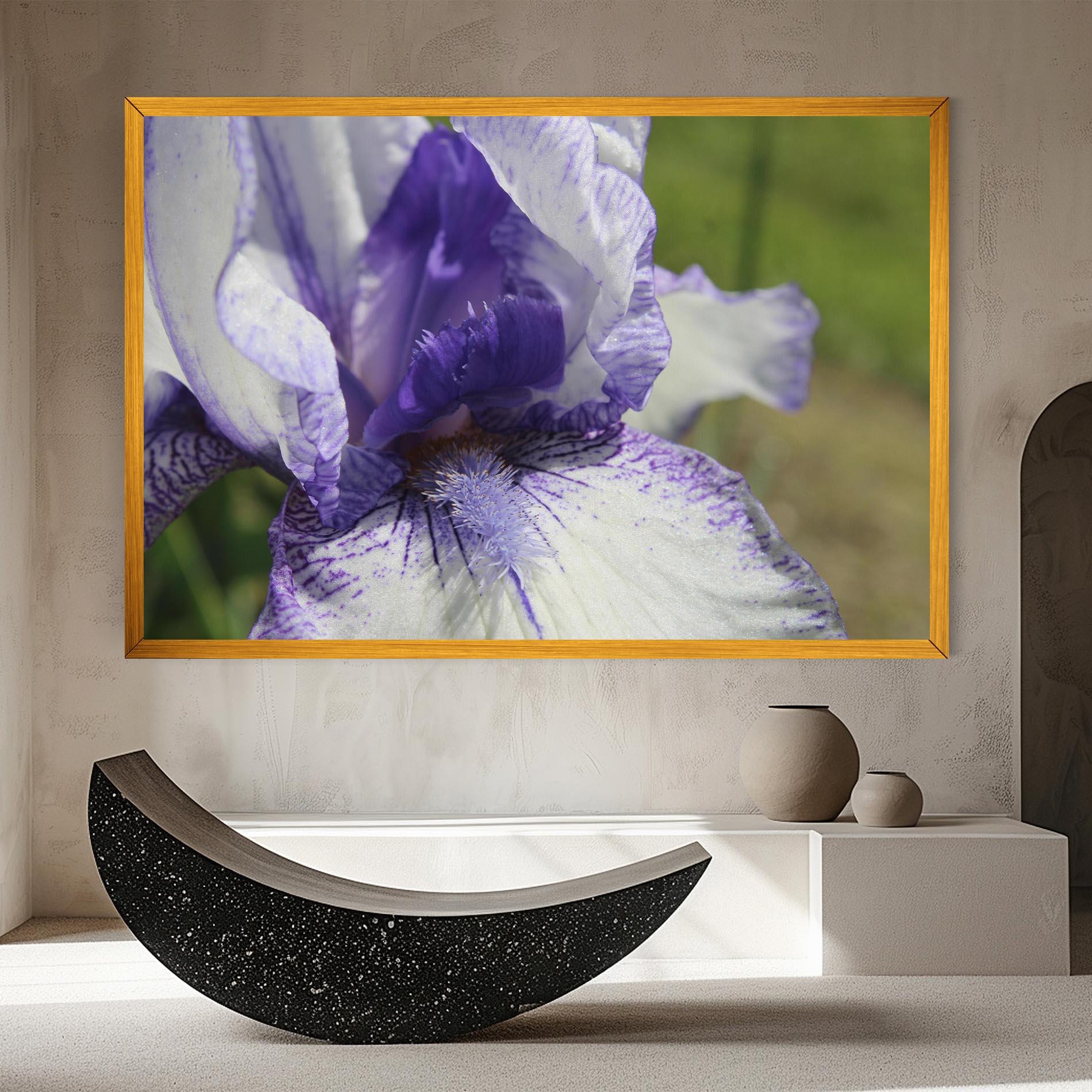 Tablou Canvas White Purple Iris mockup 8