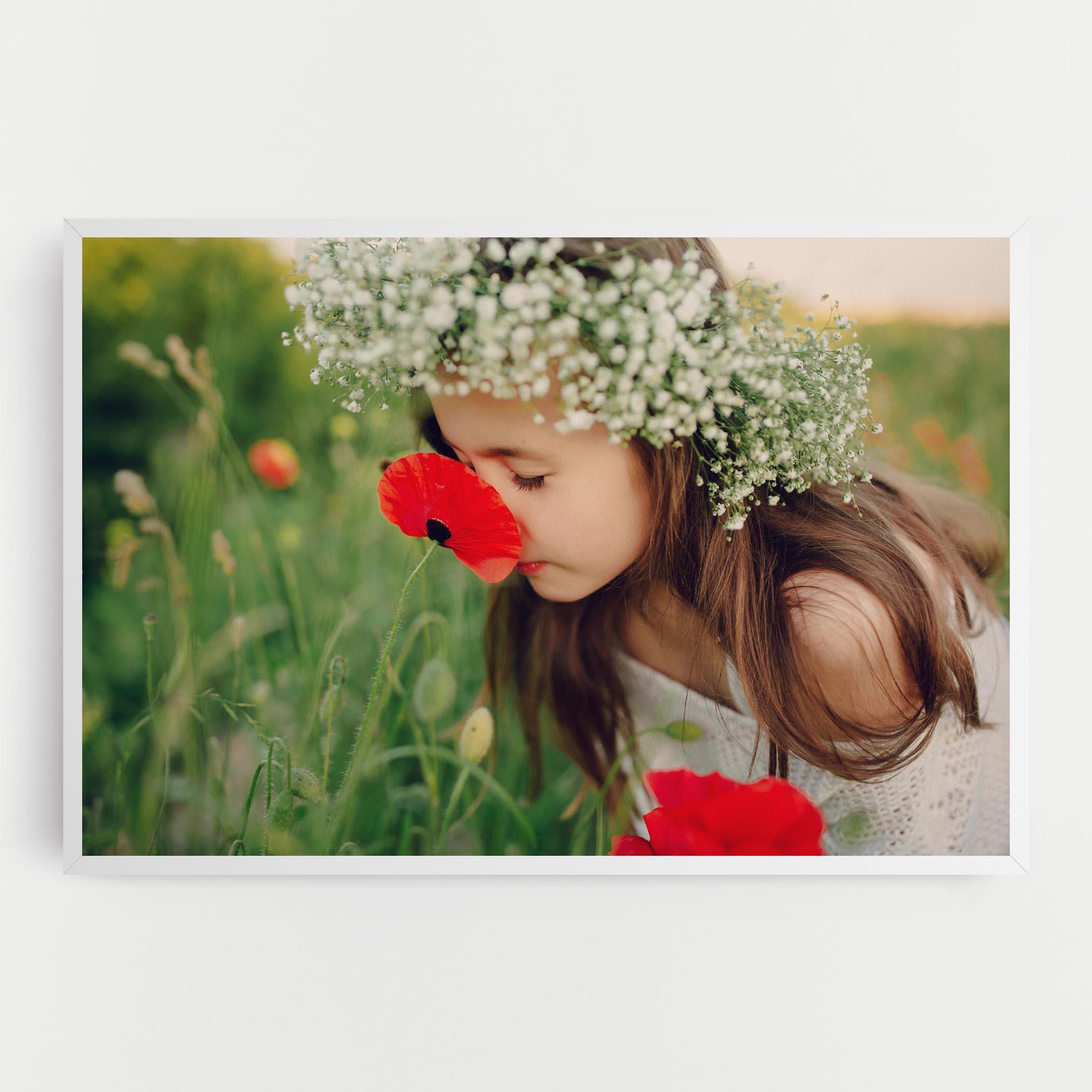 Tablou Canvas Girl With Poppies mockup 0