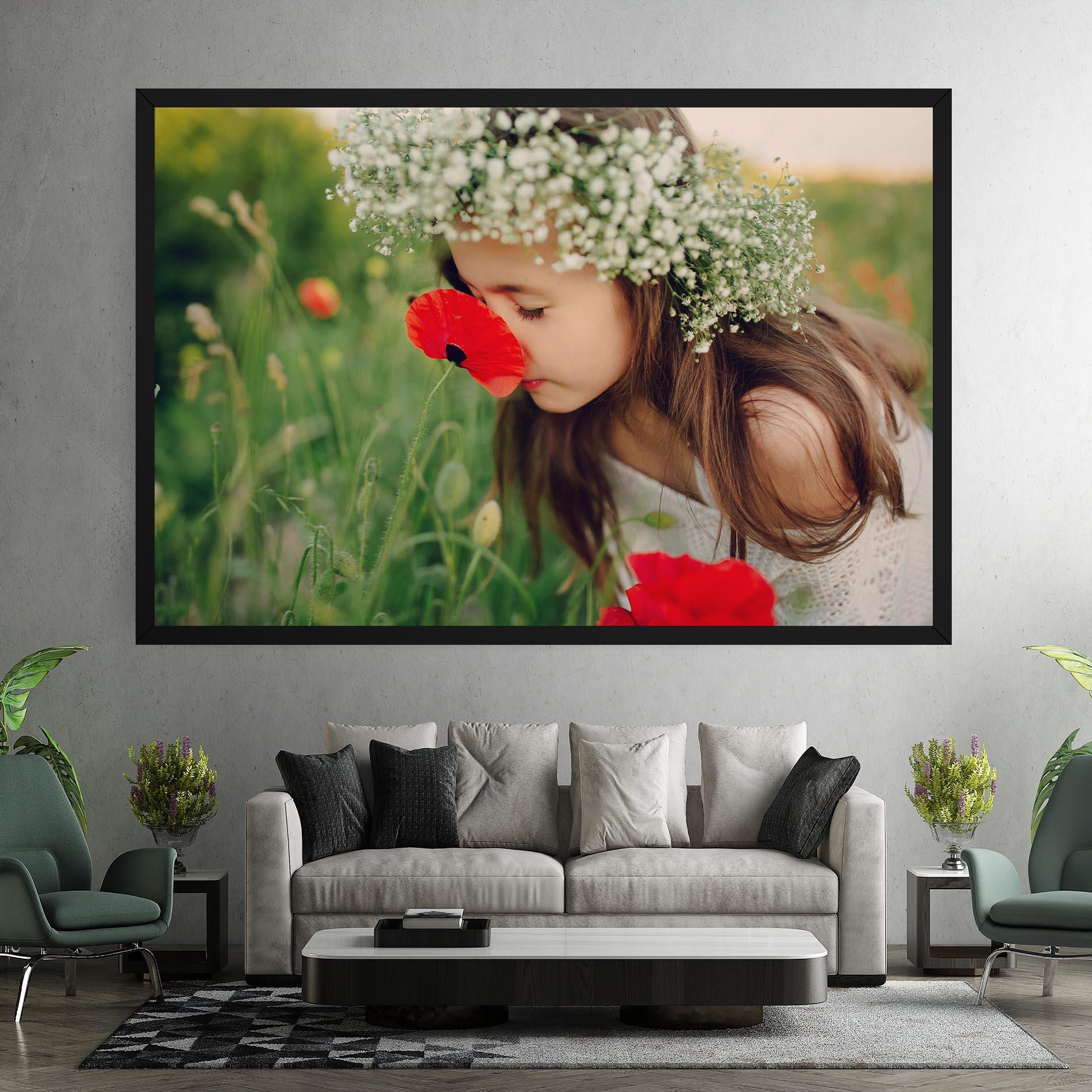 Tablou Canvas Girl With Poppies mockup 7