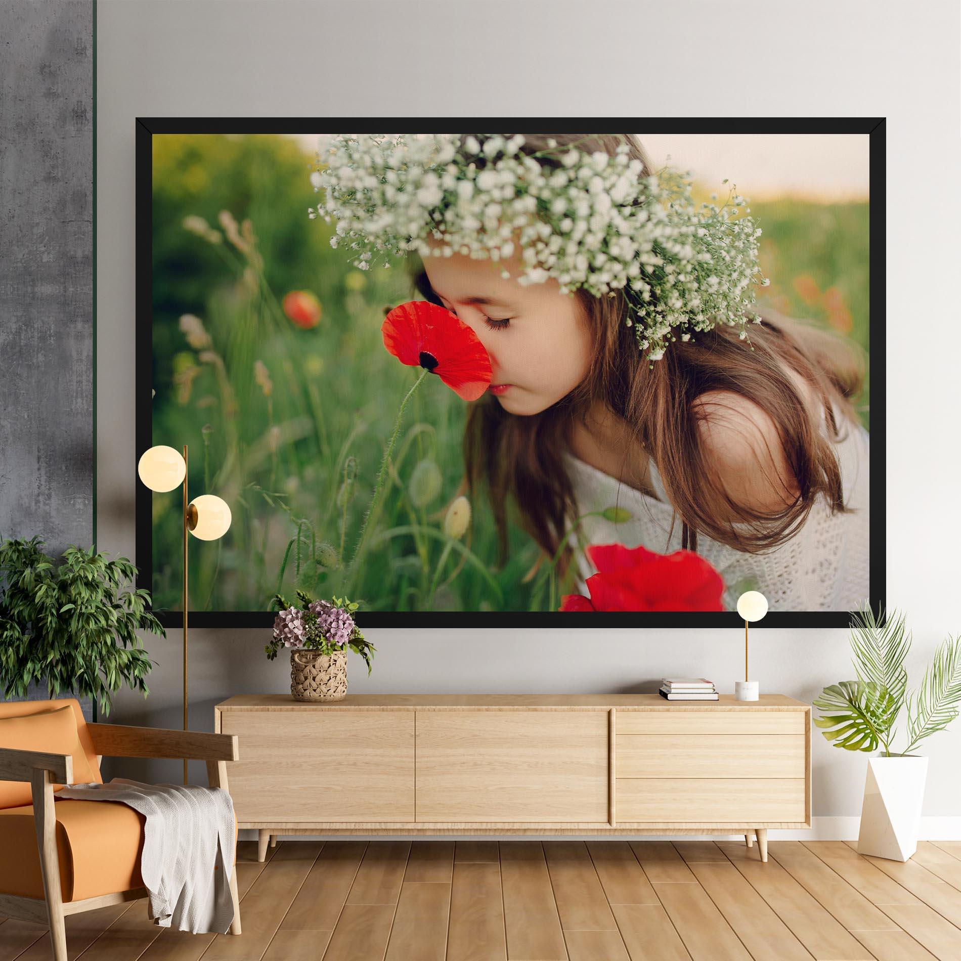 Tablou Canvas Girl With Poppies mockup 9