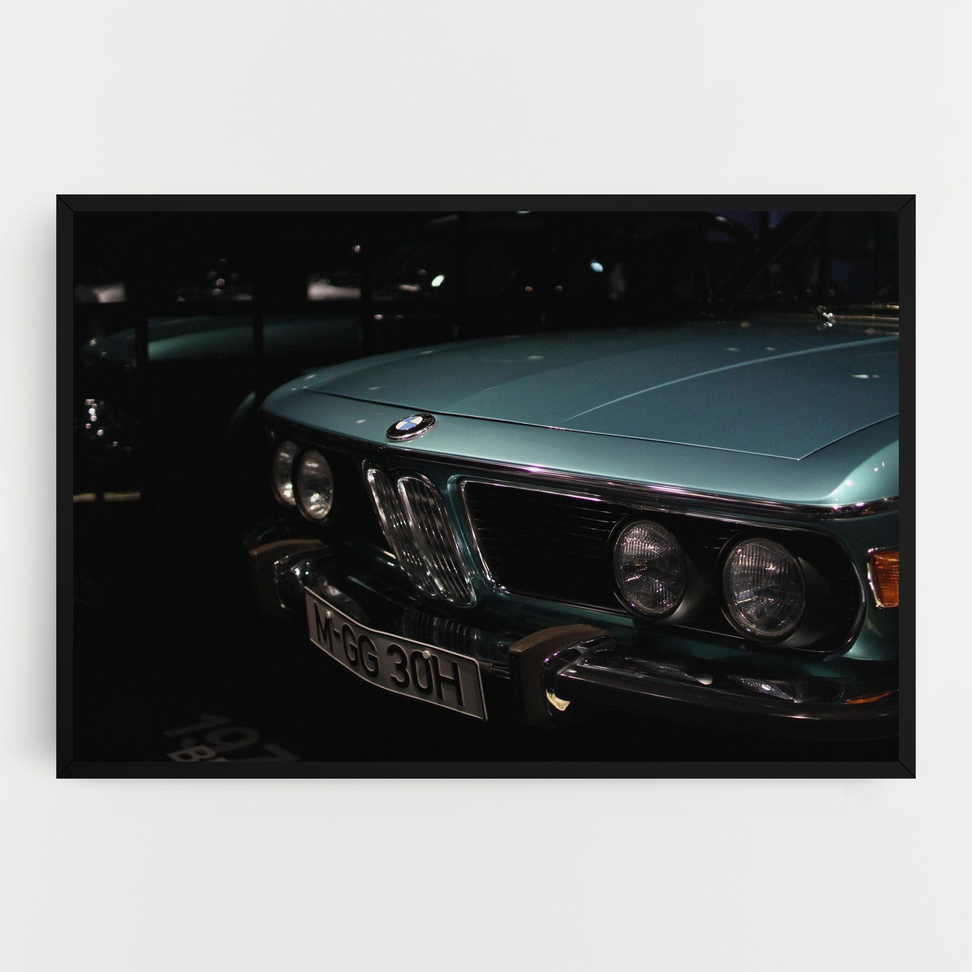 Old Bmw Headlight mockup 0