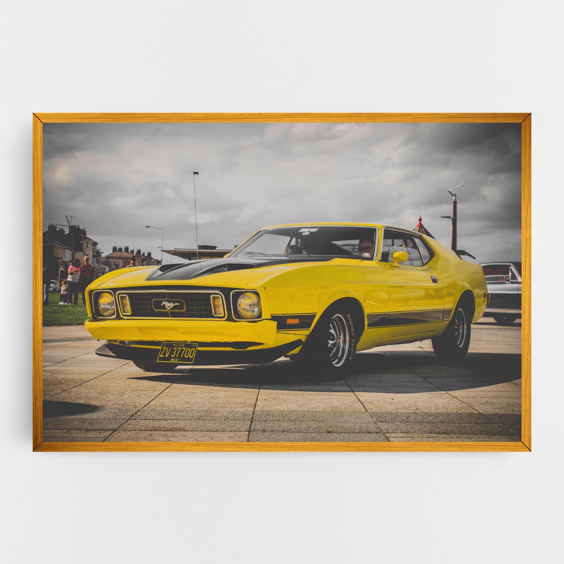 Tablou Canvas Vintage Yellow Car mockup 0