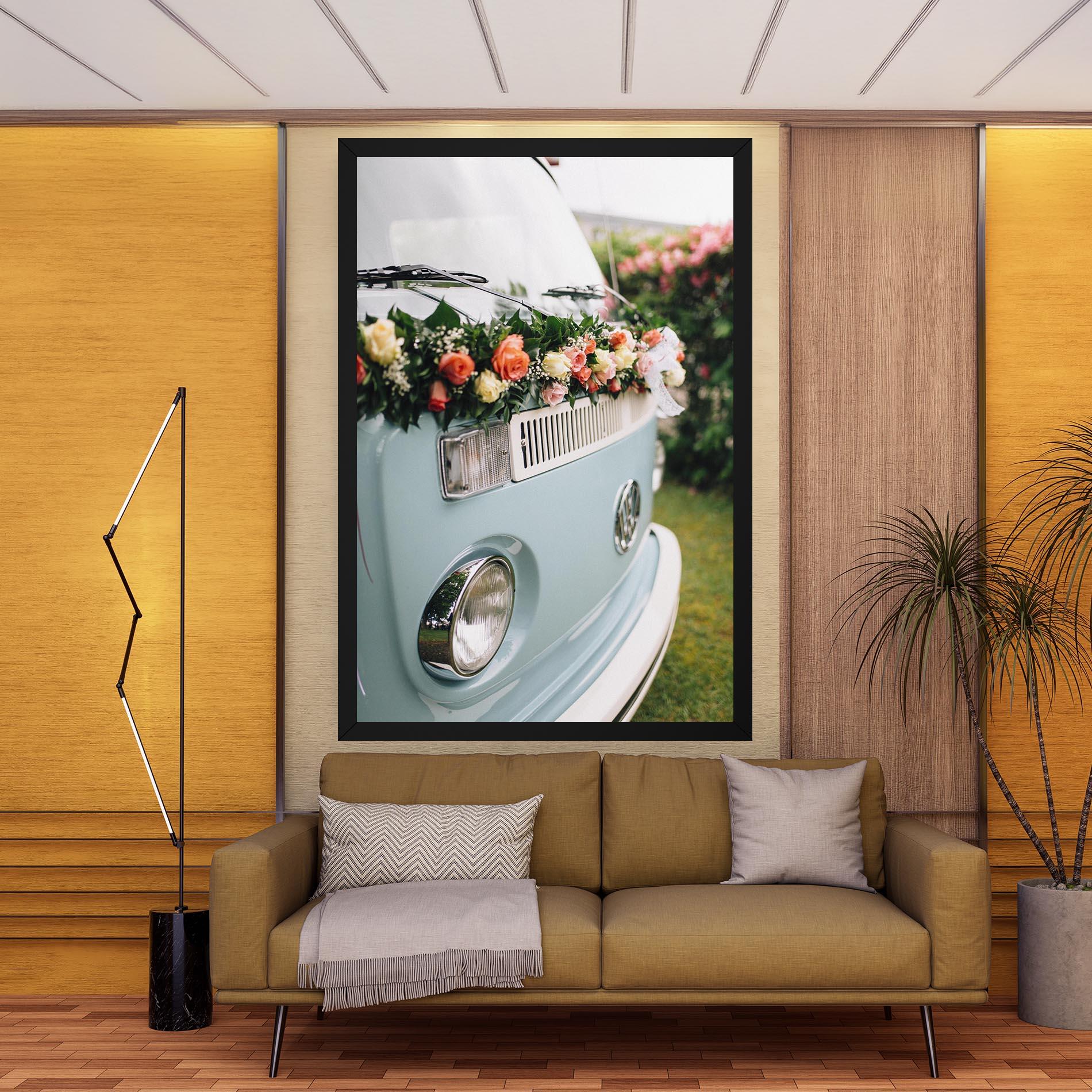 Tablou Canvas Vintage Rose Van mockup 9