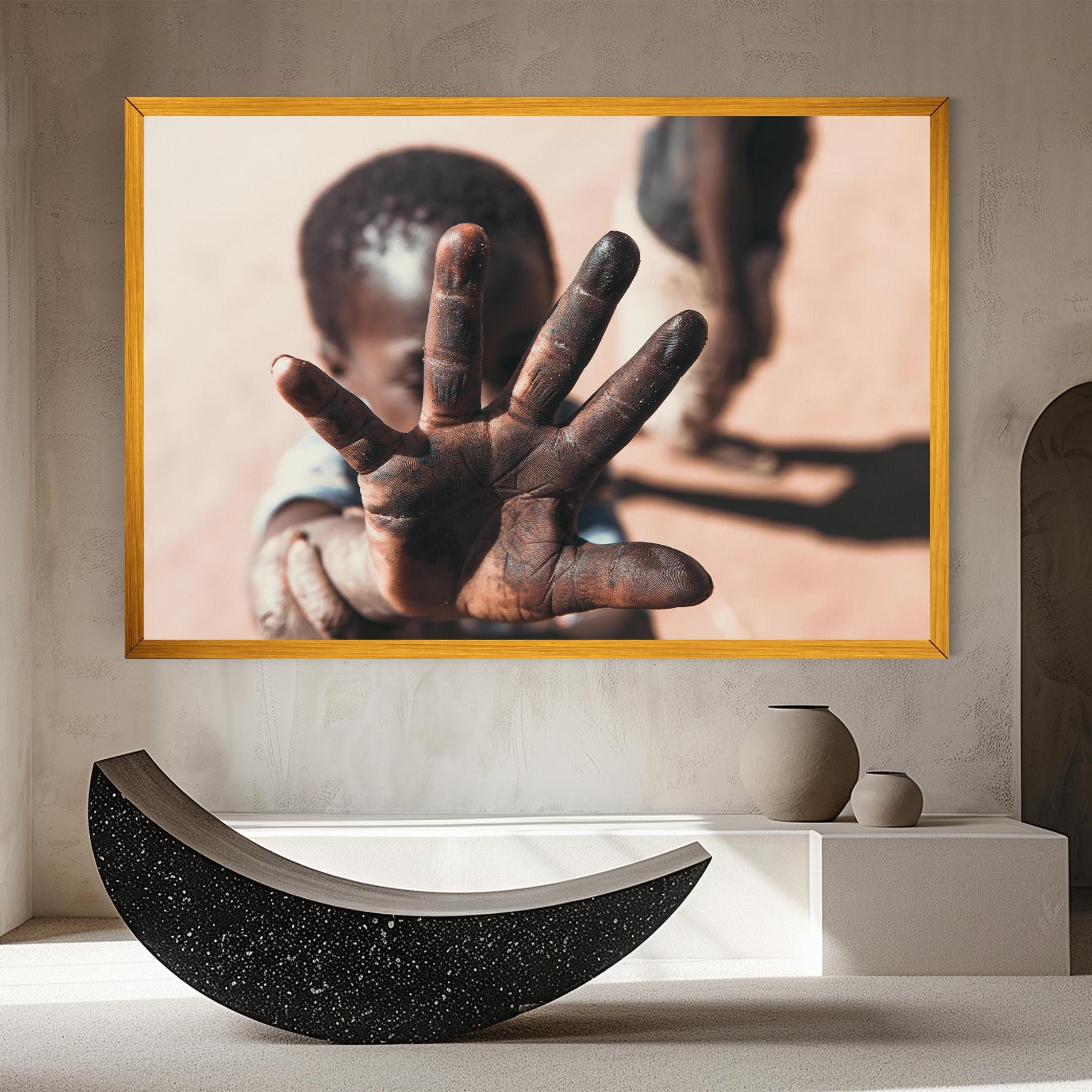 Tablou Canvas Little Dirty Hand mockup 8