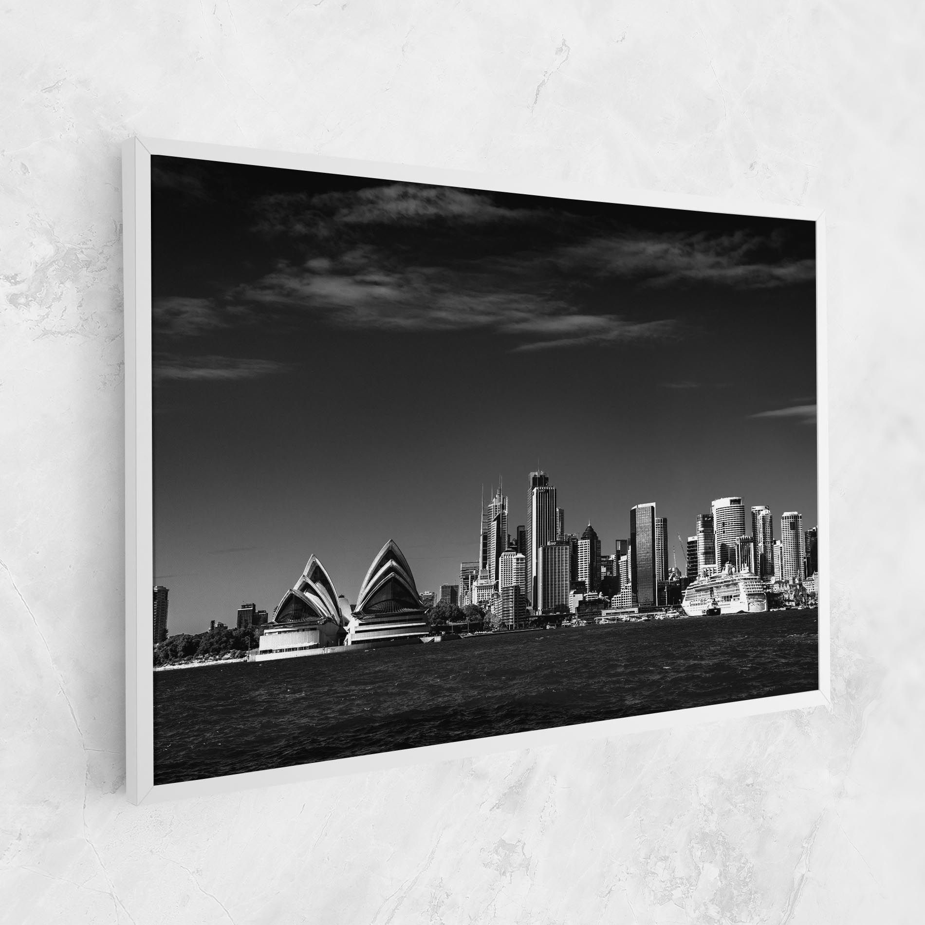 Grey Sidnew mockup 1