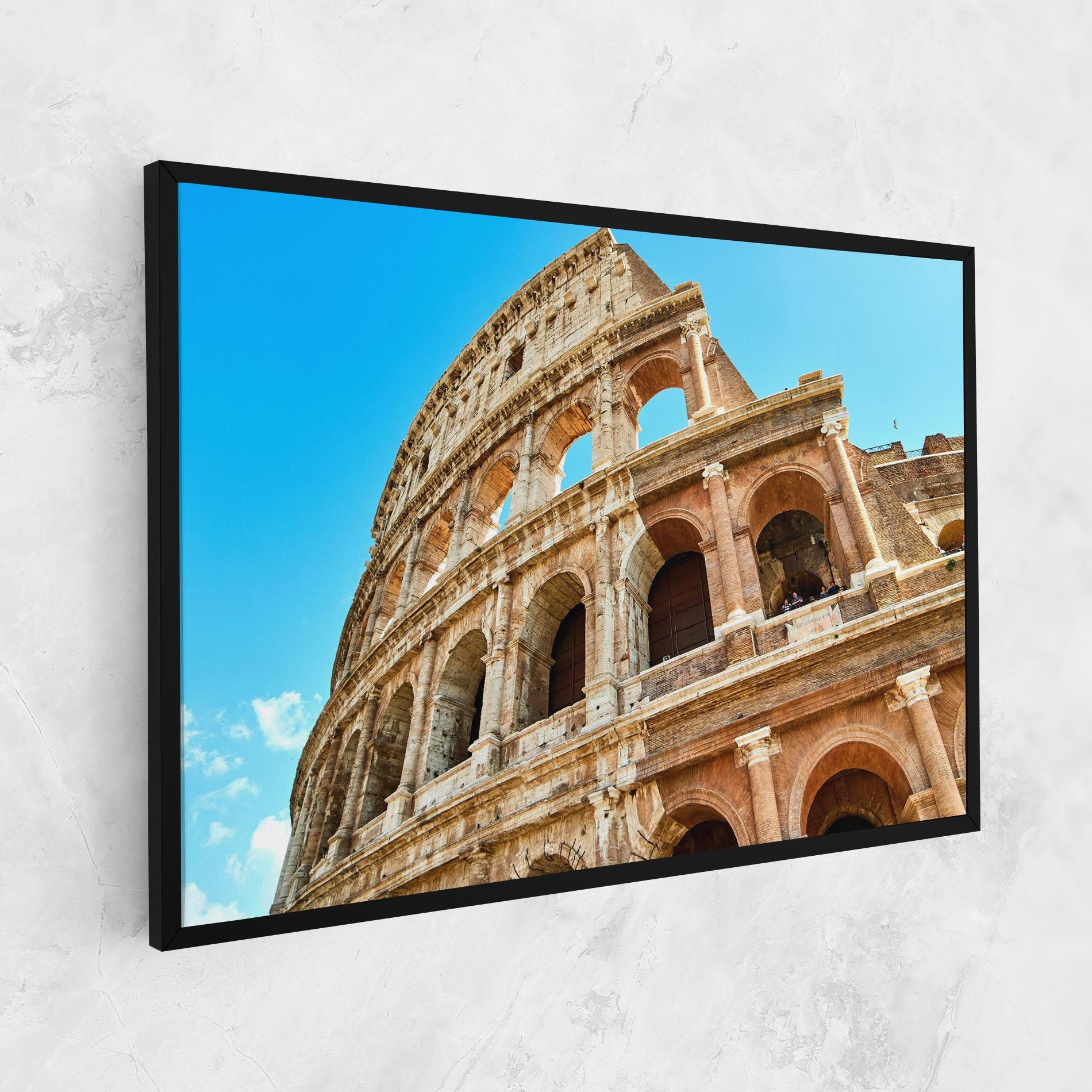 Close Colosseum mockup 1