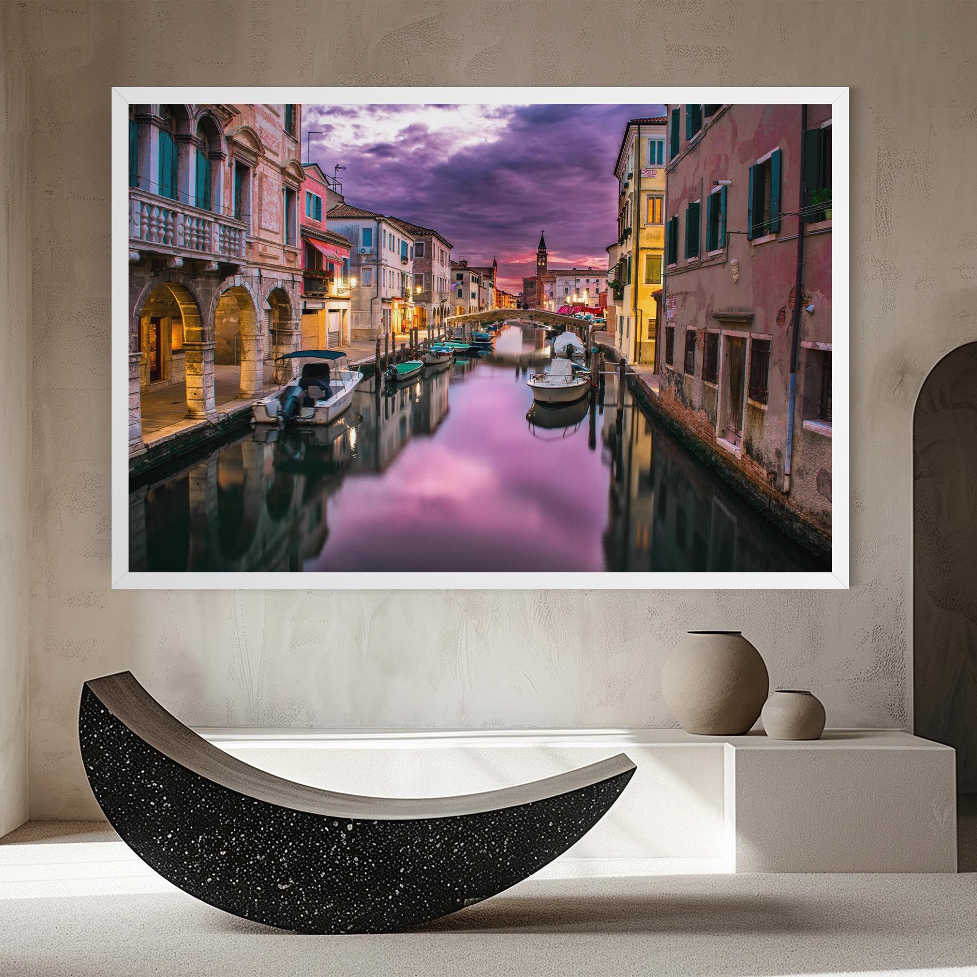 Purple Light Venecia mockup 8