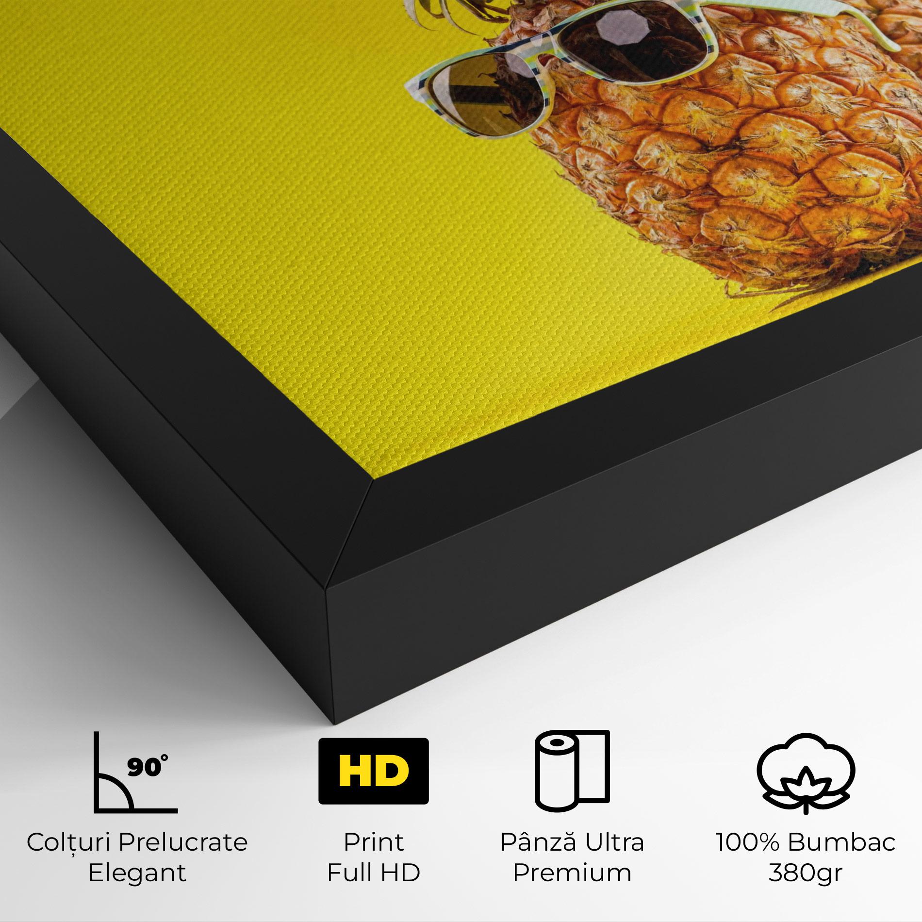 Tablou Canvas Pineapple Looking Up mockup 4