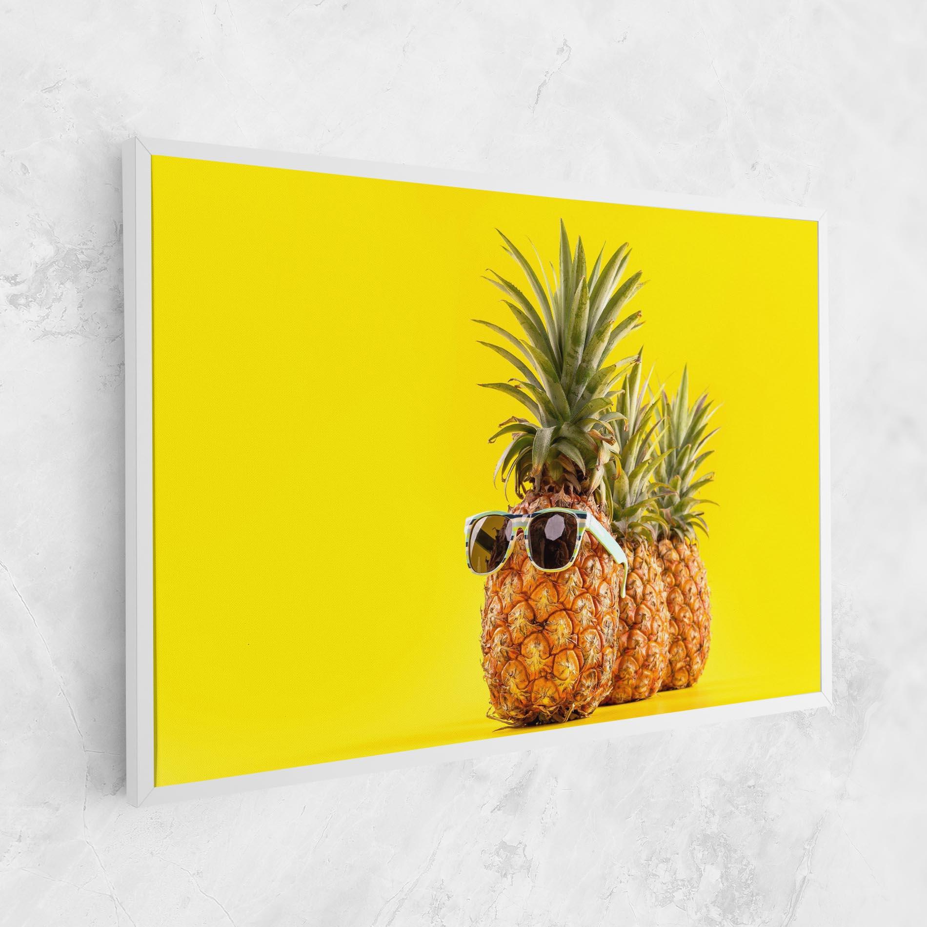 Tablou Canvas Pineapple Looking Up mockup 1