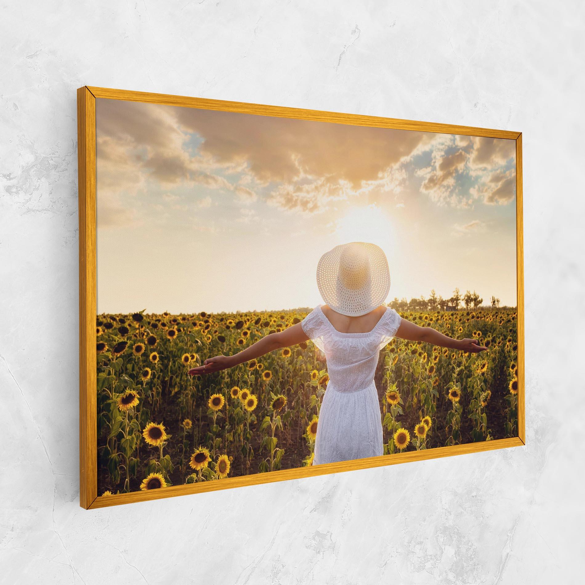 Tablou Canvas Girl In Nature mockup 1