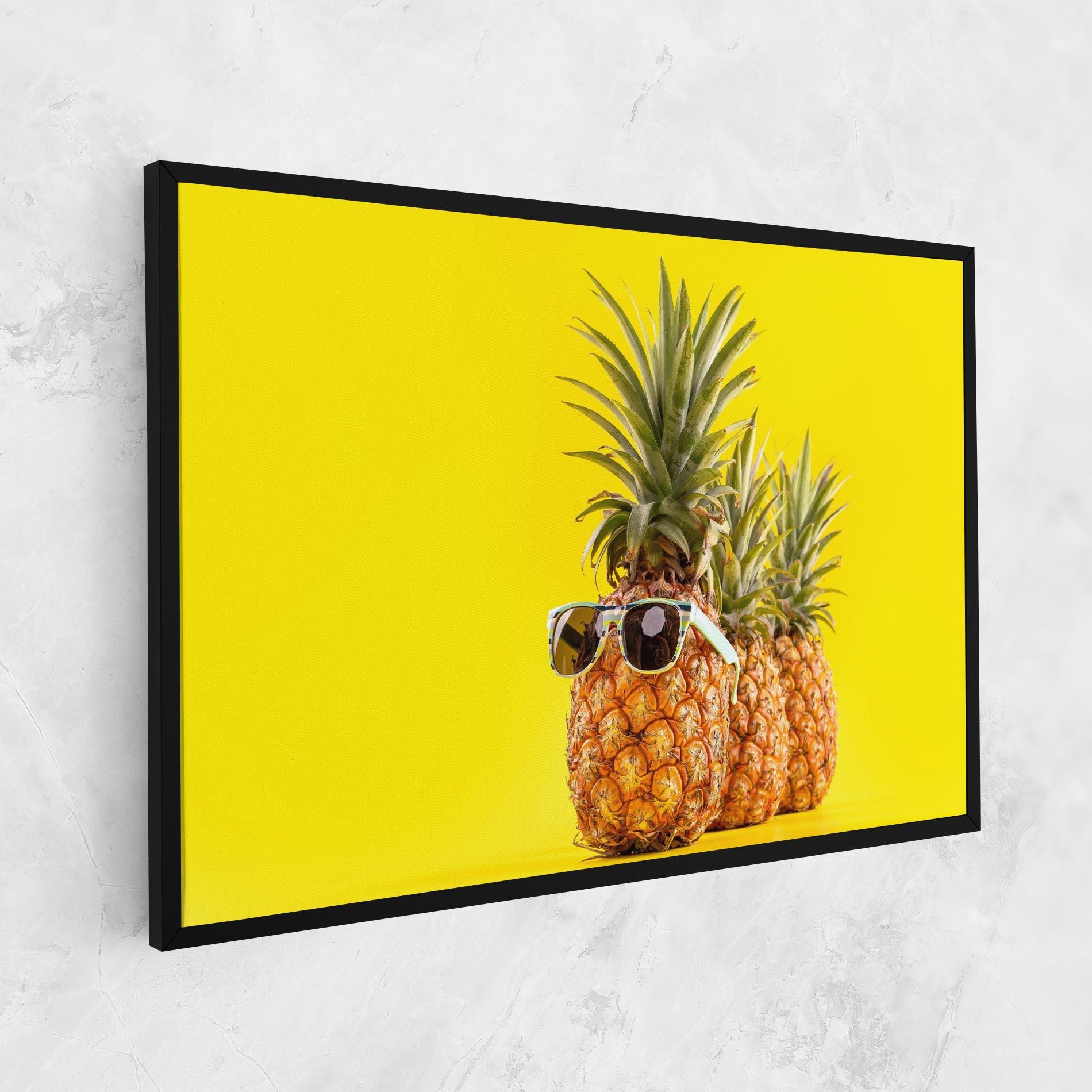 Tablou Canvas Pineapple Looking Up mockup 1