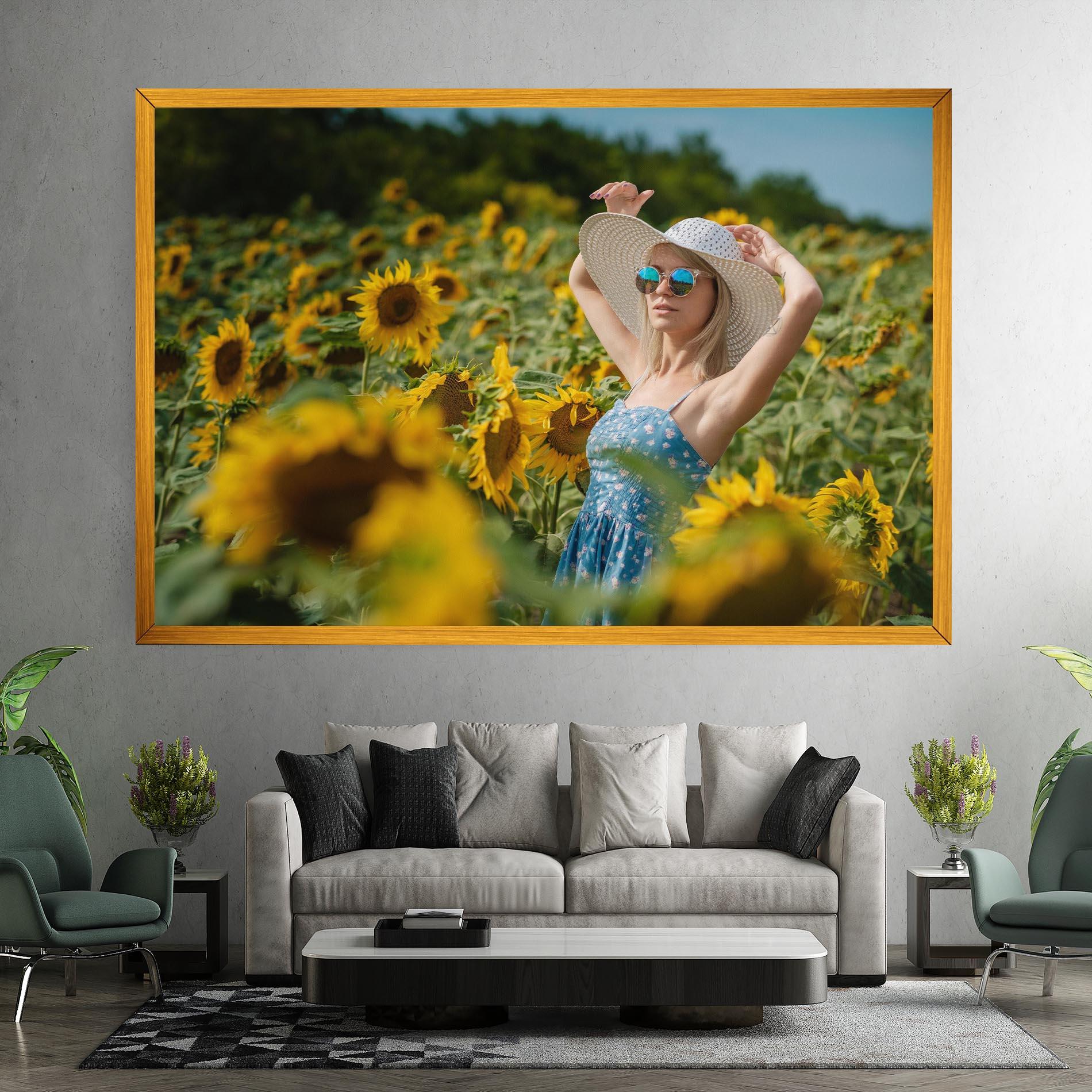 Tablou Canvas Model Posing mockup 7