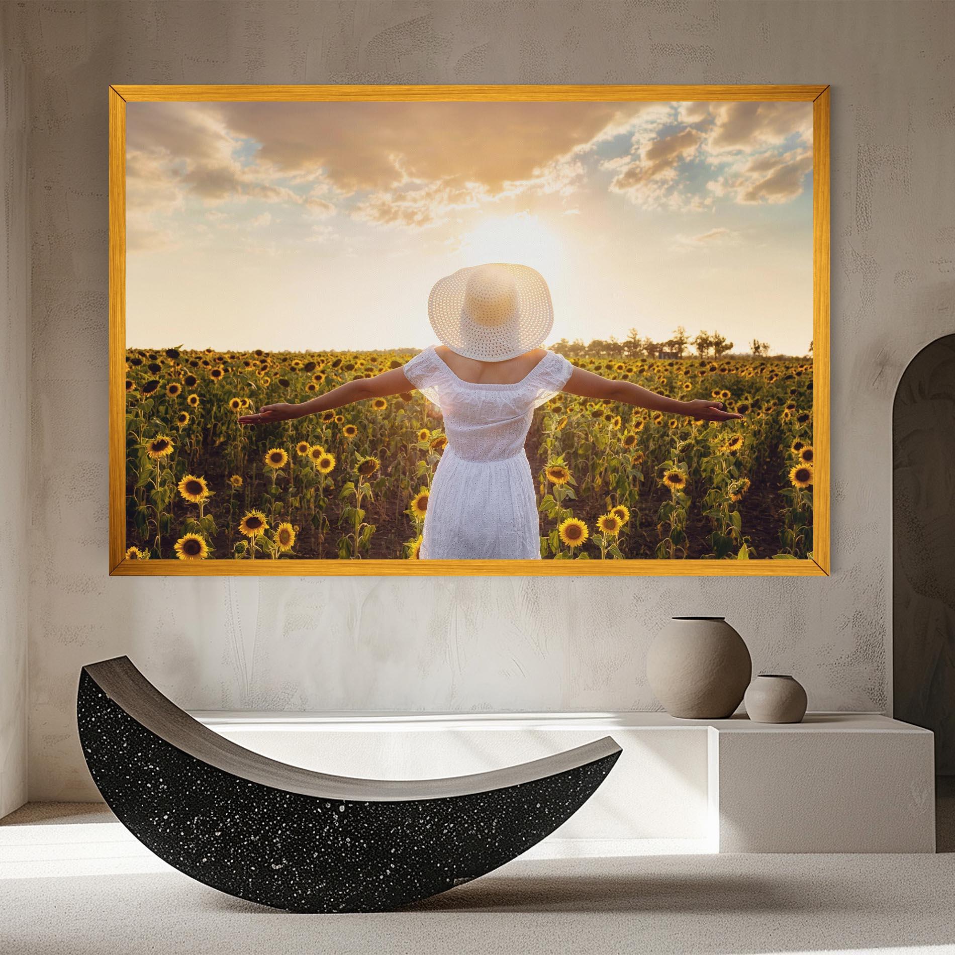 Tablou Canvas Girl In Nature mockup 8