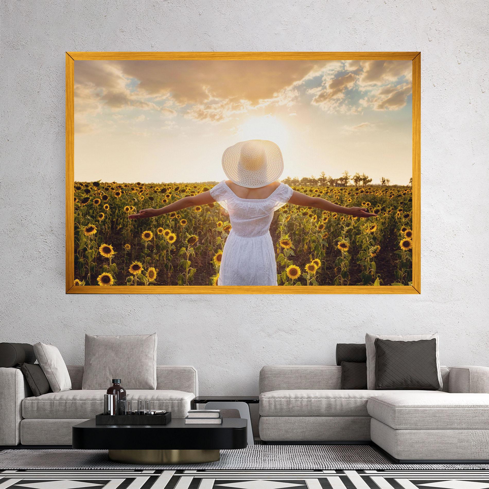 Tablou Canvas Girl In Nature mockup 2