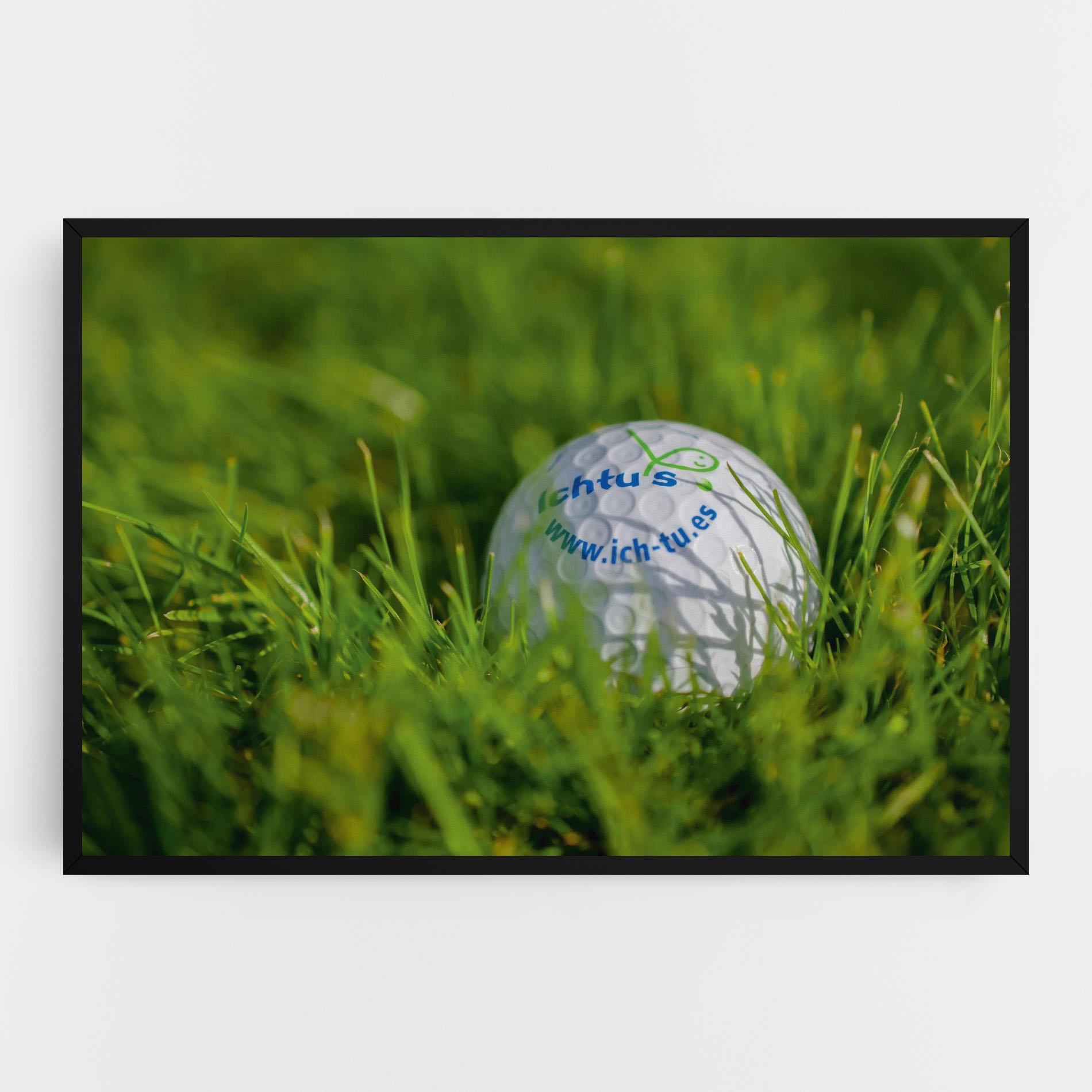Tablou Canvas Golf Ball In Grass mockup 0