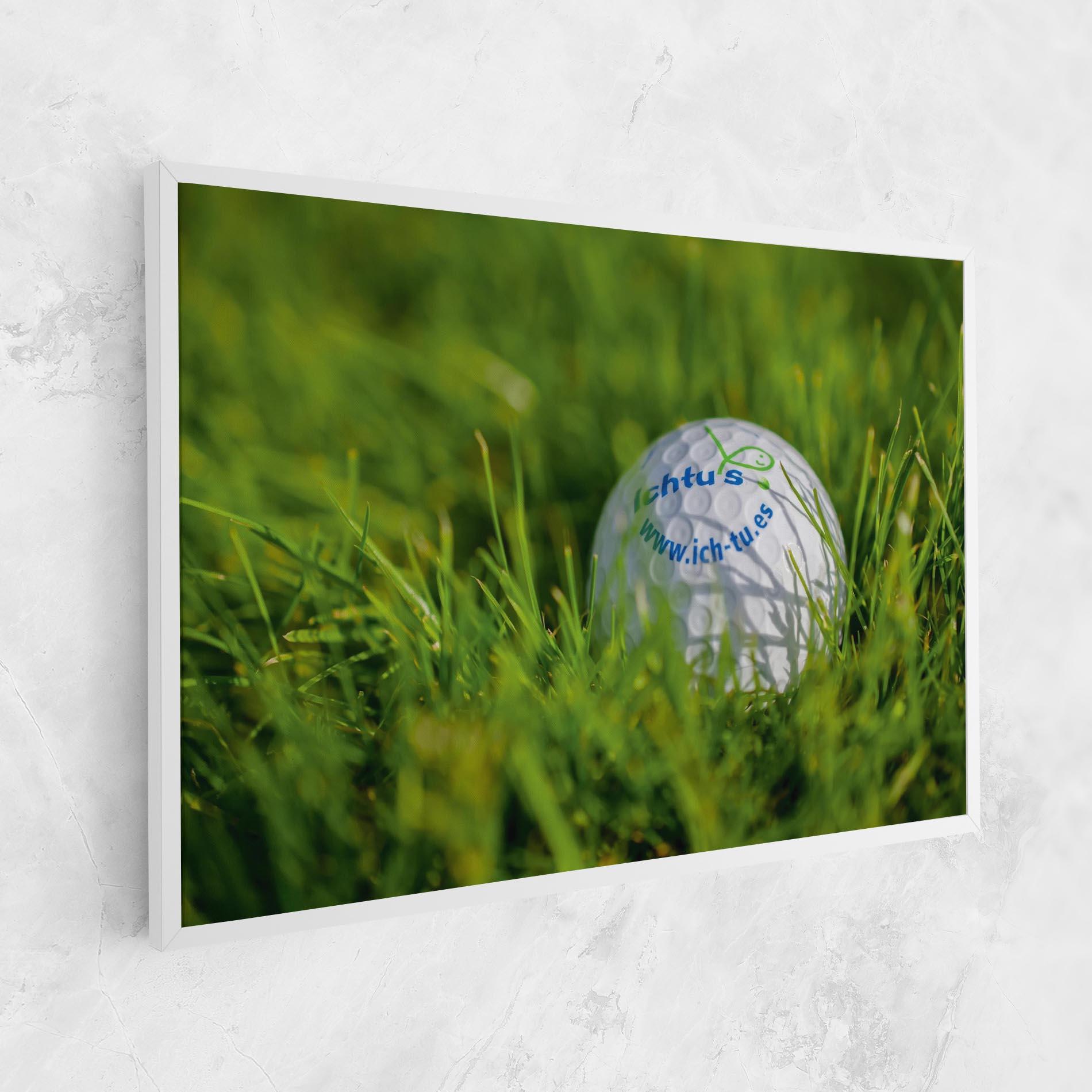 Tablou Canvas Golf Ball In Grass mockup 1
