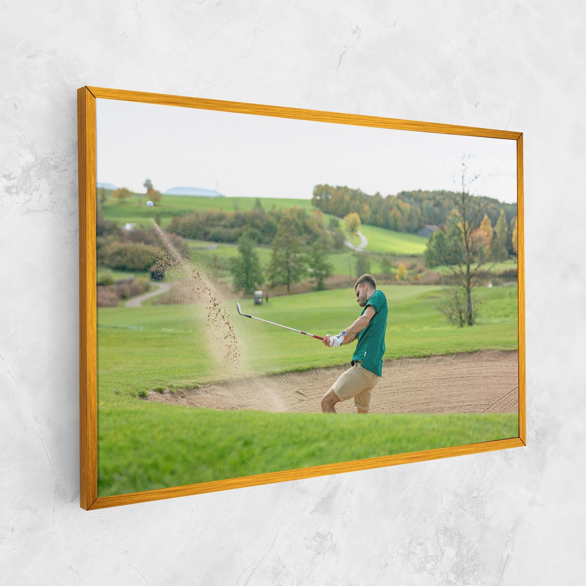 Tablou Canvas Green Tshirt Golf Player mockup 1