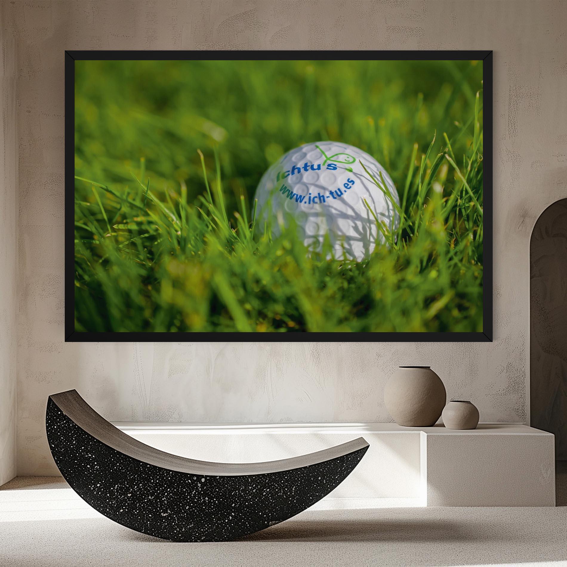 Tablou Canvas Golf Ball In Grass mockup 8