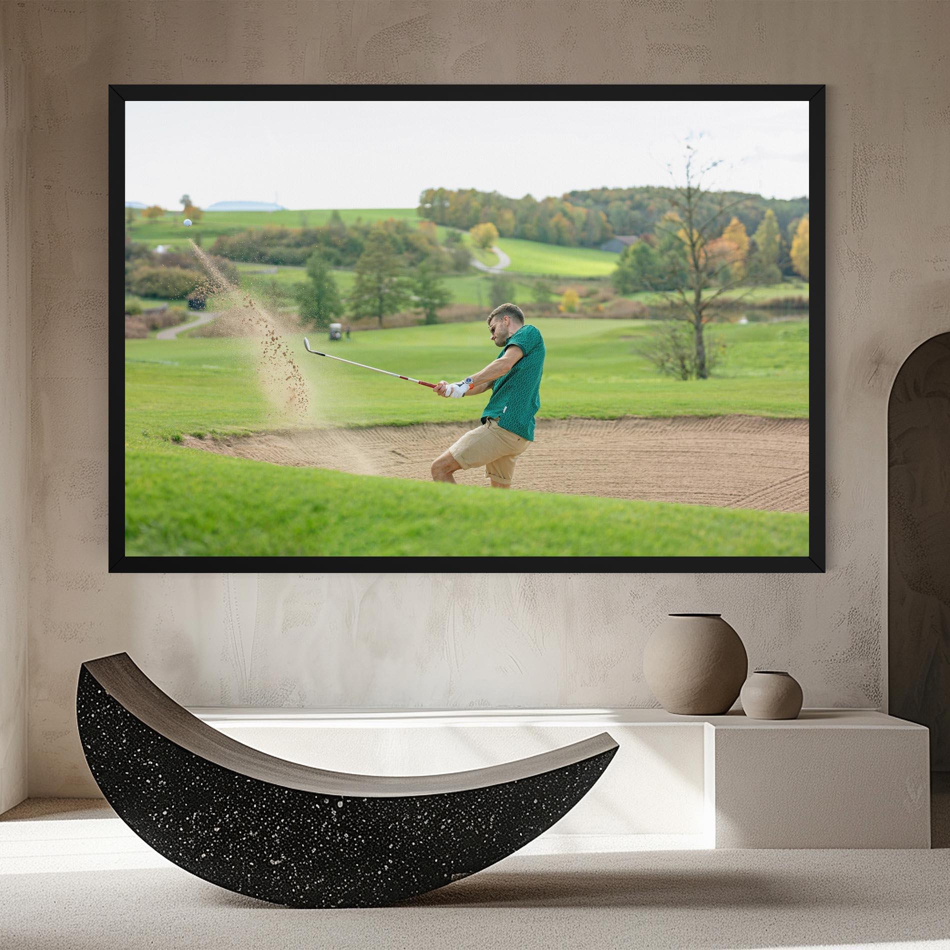 Tablou Canvas Green Tshirt Golf Player mockup 8