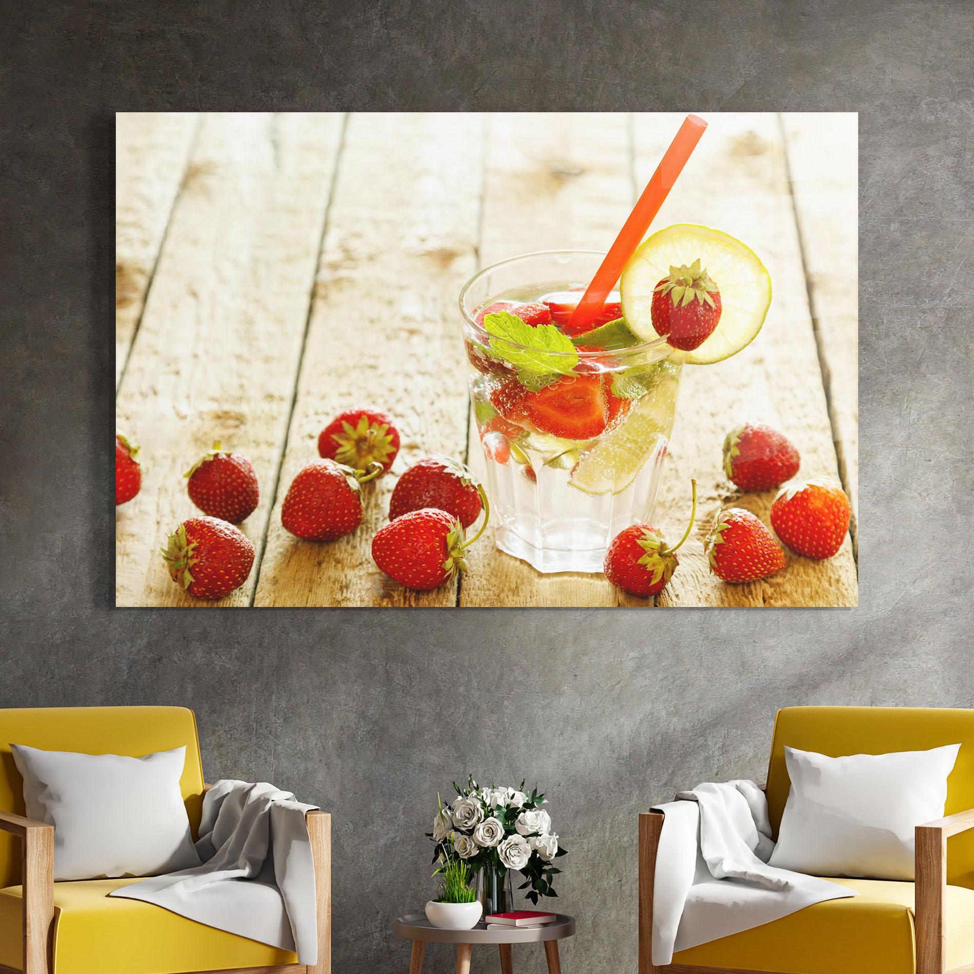 Tablou Sticla Strawberry Lime Drink mockup 4