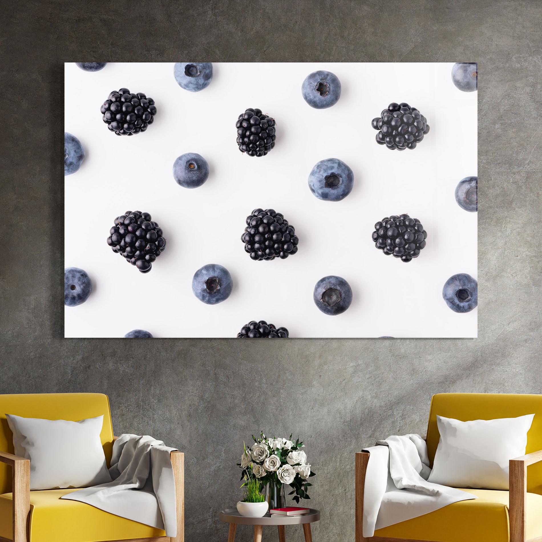 Tablou Sticla Blackberries And Blueberries mockup 4