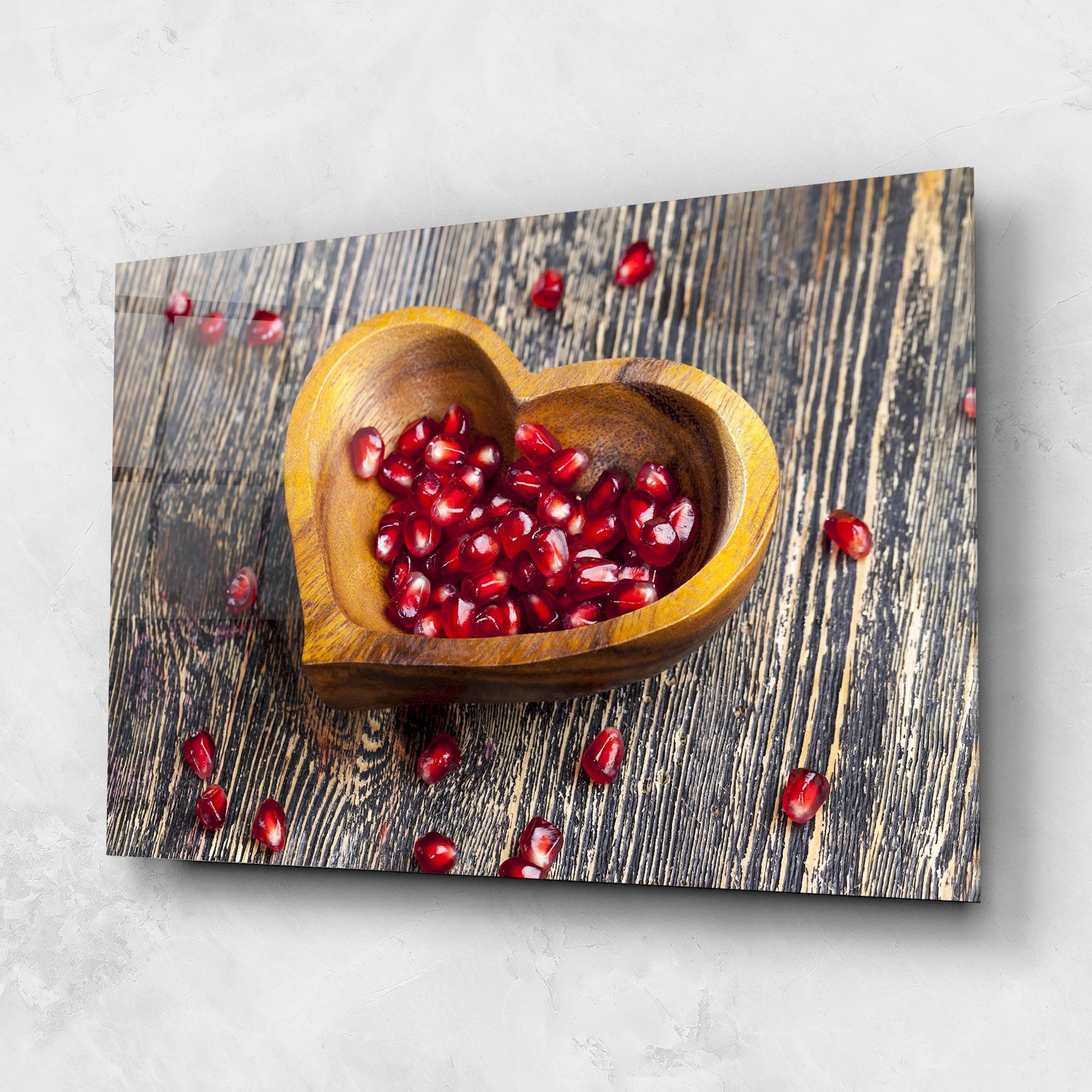 Tablou Sticla Heart Pomegranate Seeds mockup 1