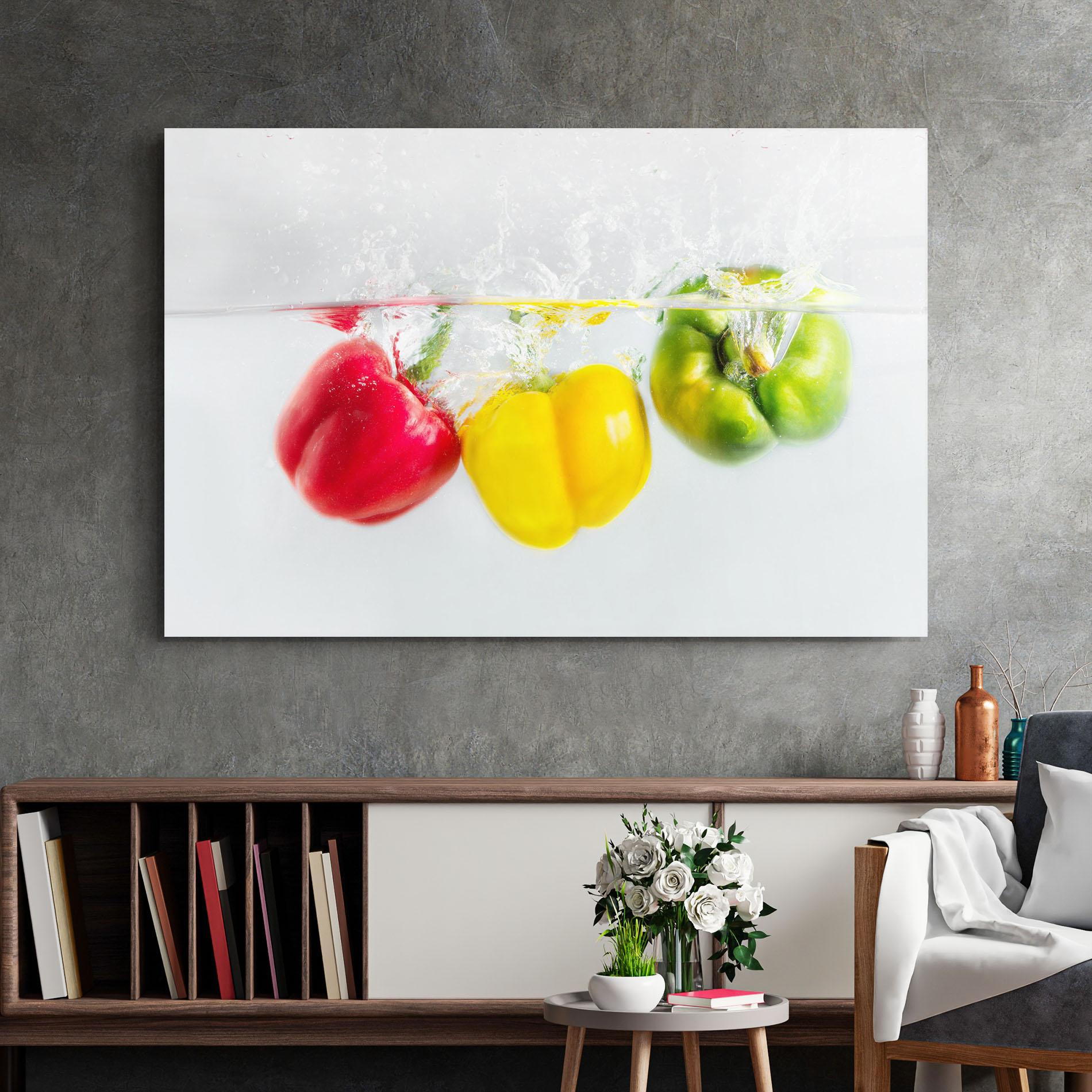 Tablou Sticla Bellpepper In Water mockup 2